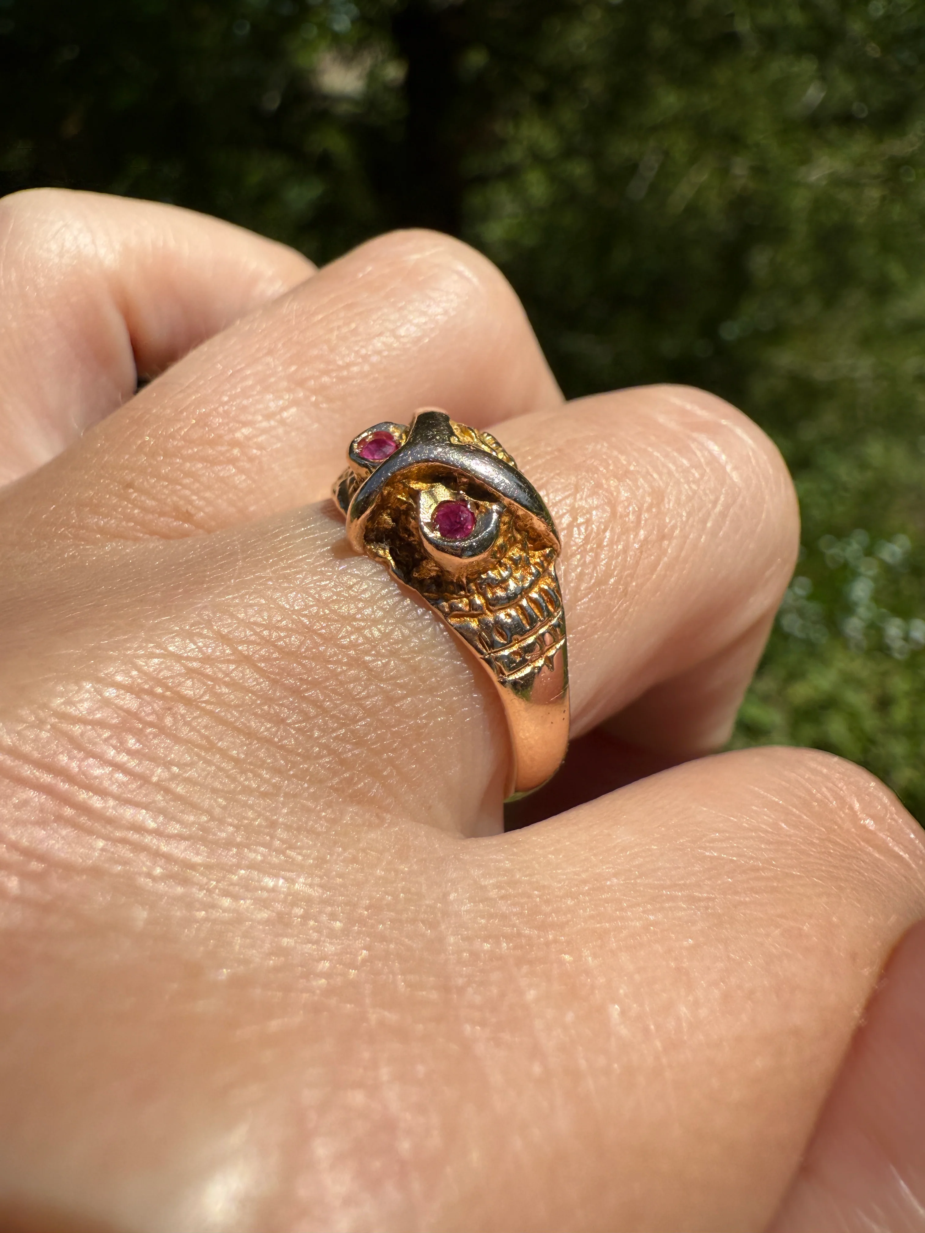 OWL French Vintage 18k Gold Perched Figural Ring Diamond and Ruby Eyes - Image 2