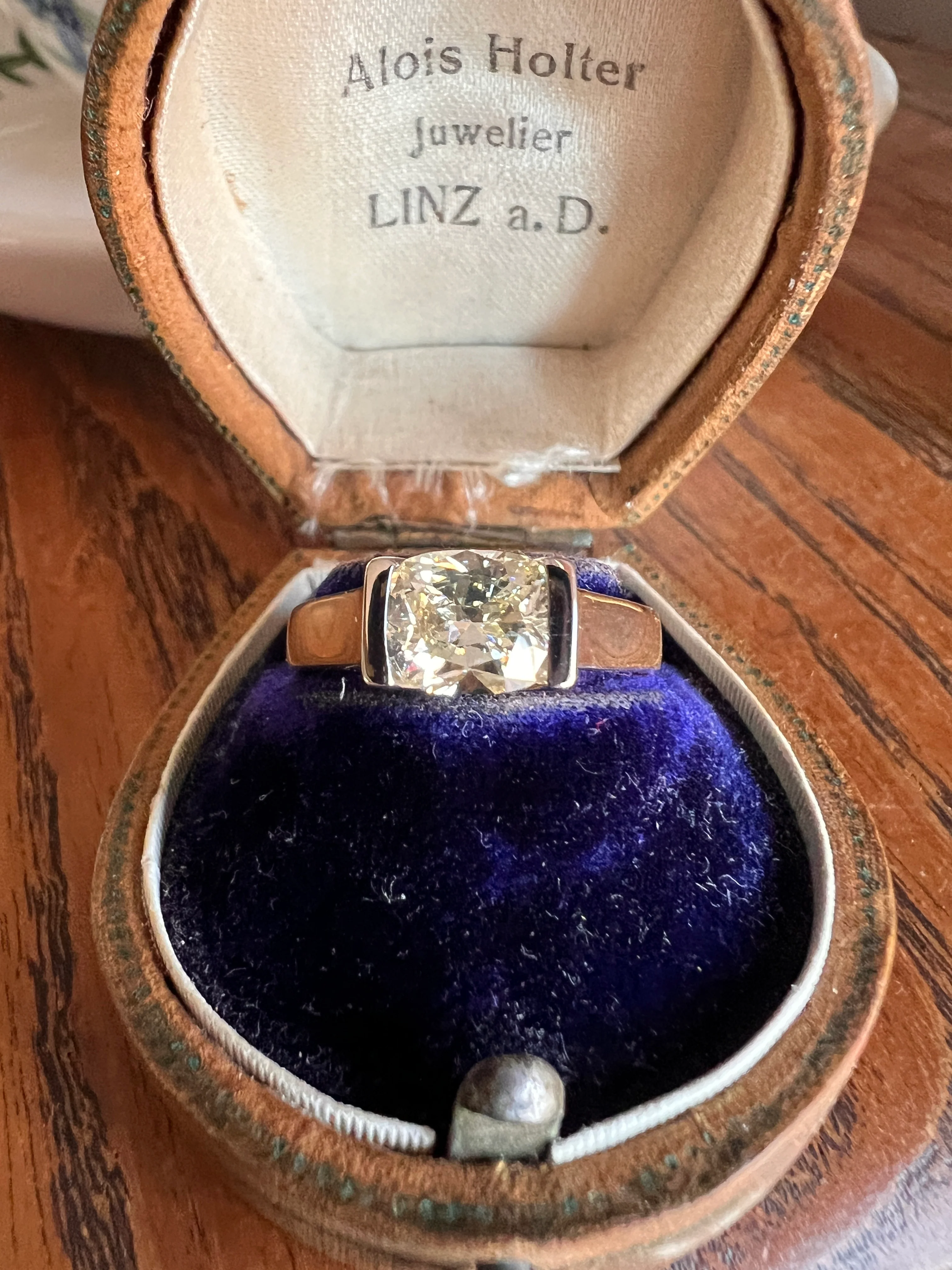 Pale Yellow VVS Eye Clean 1.18 Carat Cushion Cut DIAMOND Ring w/ CERT. French Vintage Solitaire 18k Gold Tension Bezel Engagement - Image 22