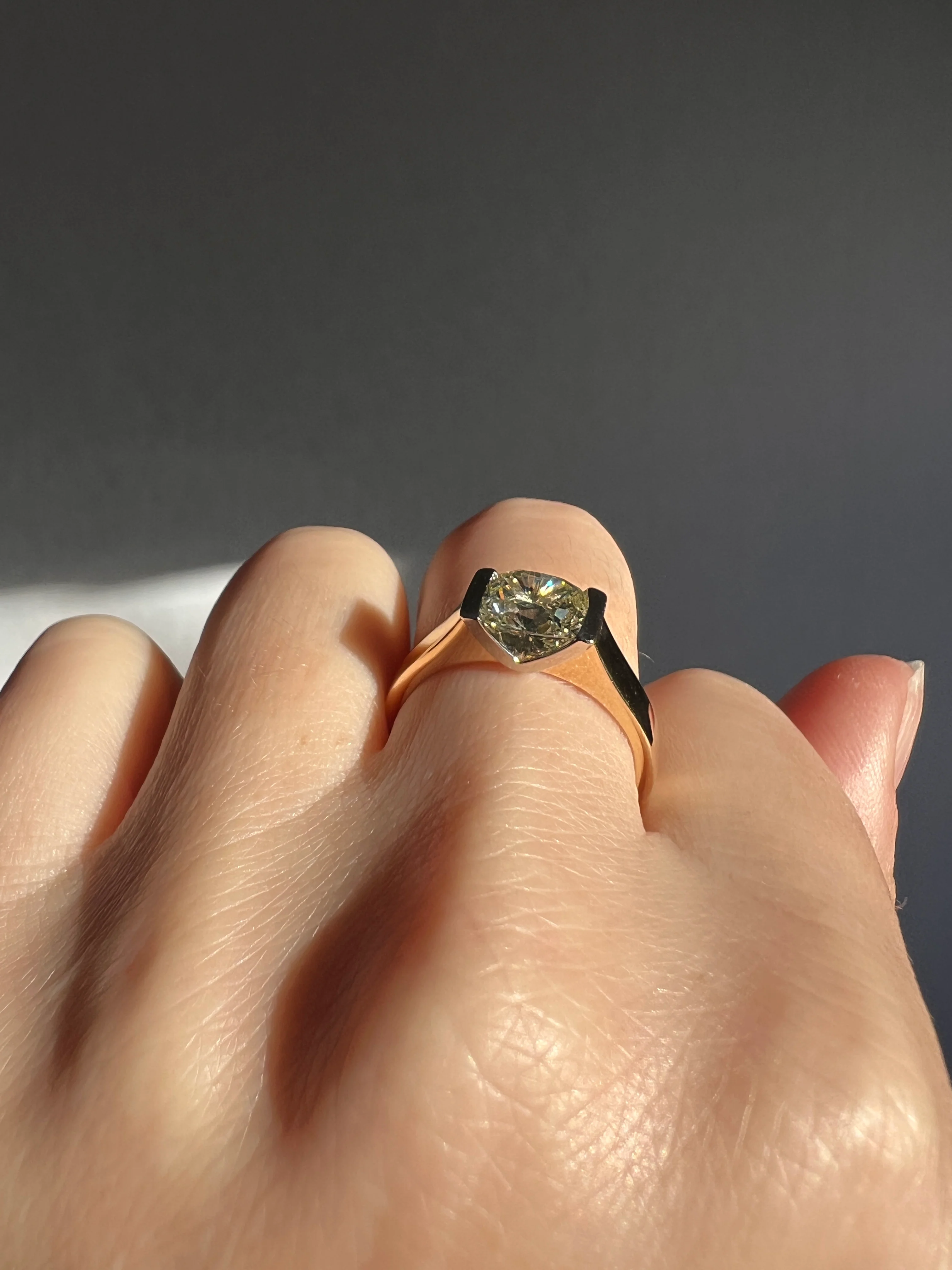 Pale Yellow VVS Eye Clean 1.18 Carat Cushion Cut DIAMOND Ring w/ CERT. French Vintage Solitaire 18k Gold Tension Bezel Engagement - Image 31