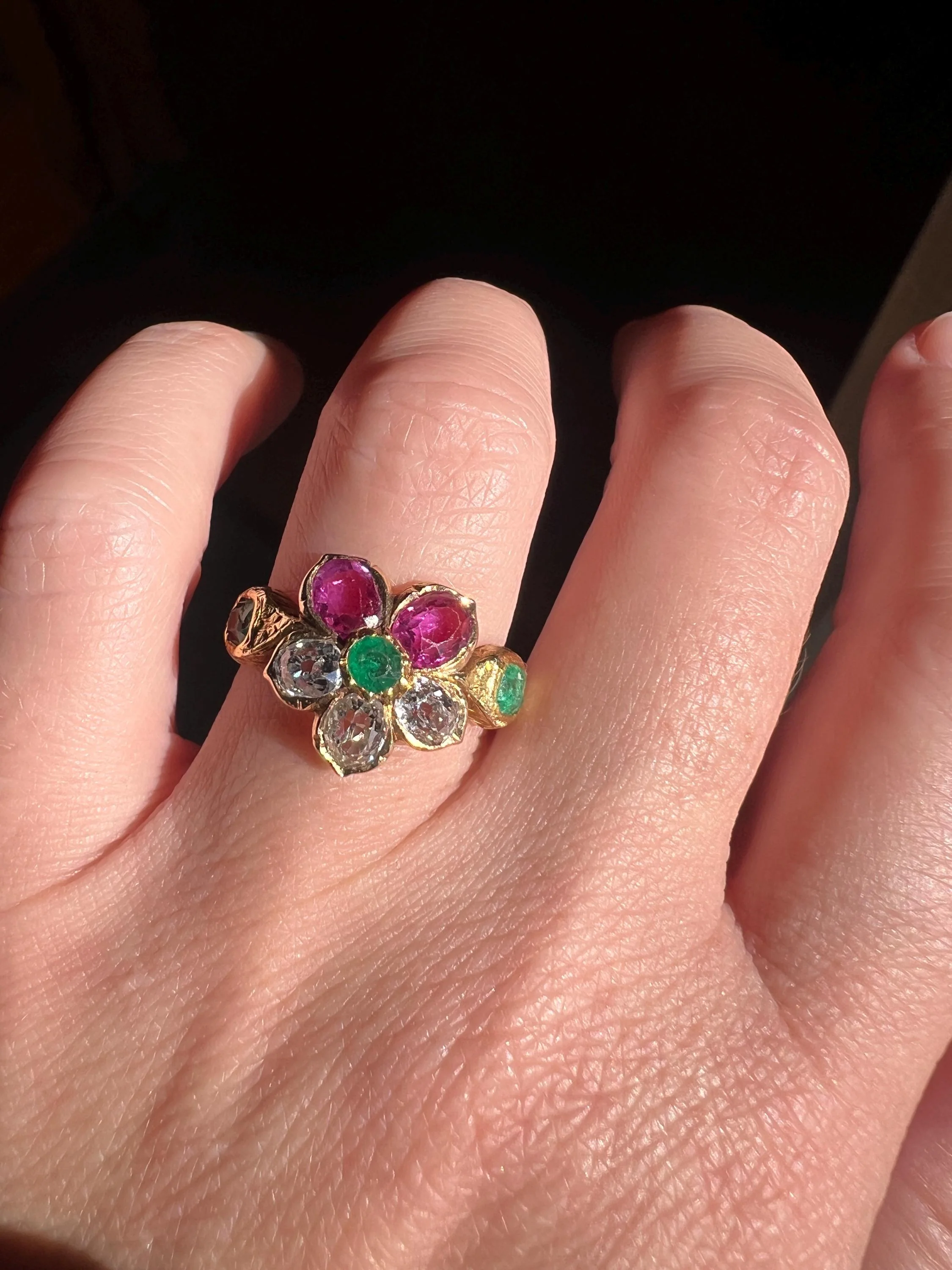 PANSY .85 Carat Eye Clean Oval Old Mine Cut DIAMOND Green EMERALD Pink Ruby Victorian Antique Figural Floral Ring 18k Gold - Image 4