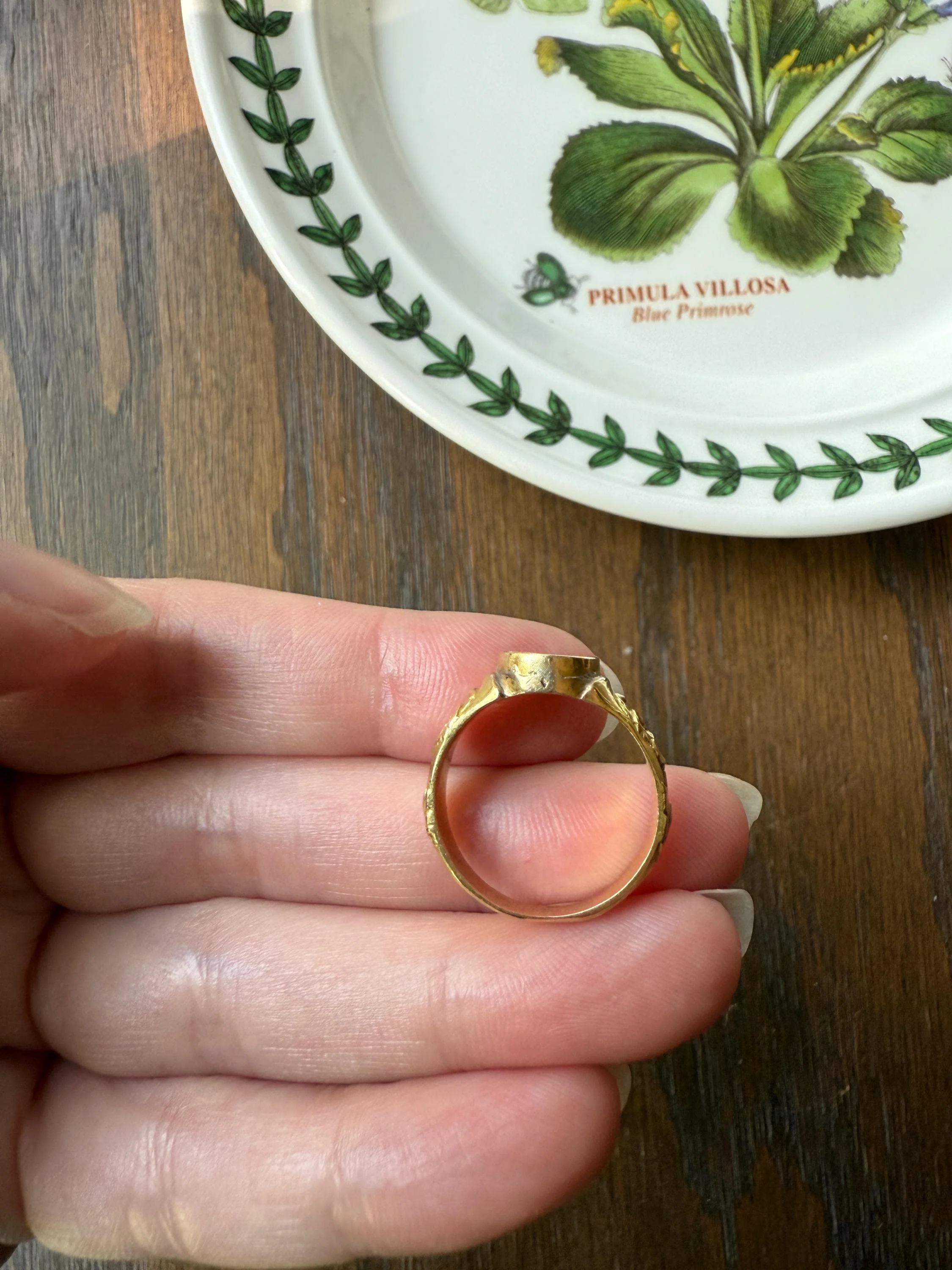 PANSY Signet Ornate Initial Monogram Delicious Floral French Art NOUVEAU Antique Belle Epoque 18k Gold Ring Former Secret Locket Poison Band - Image 10