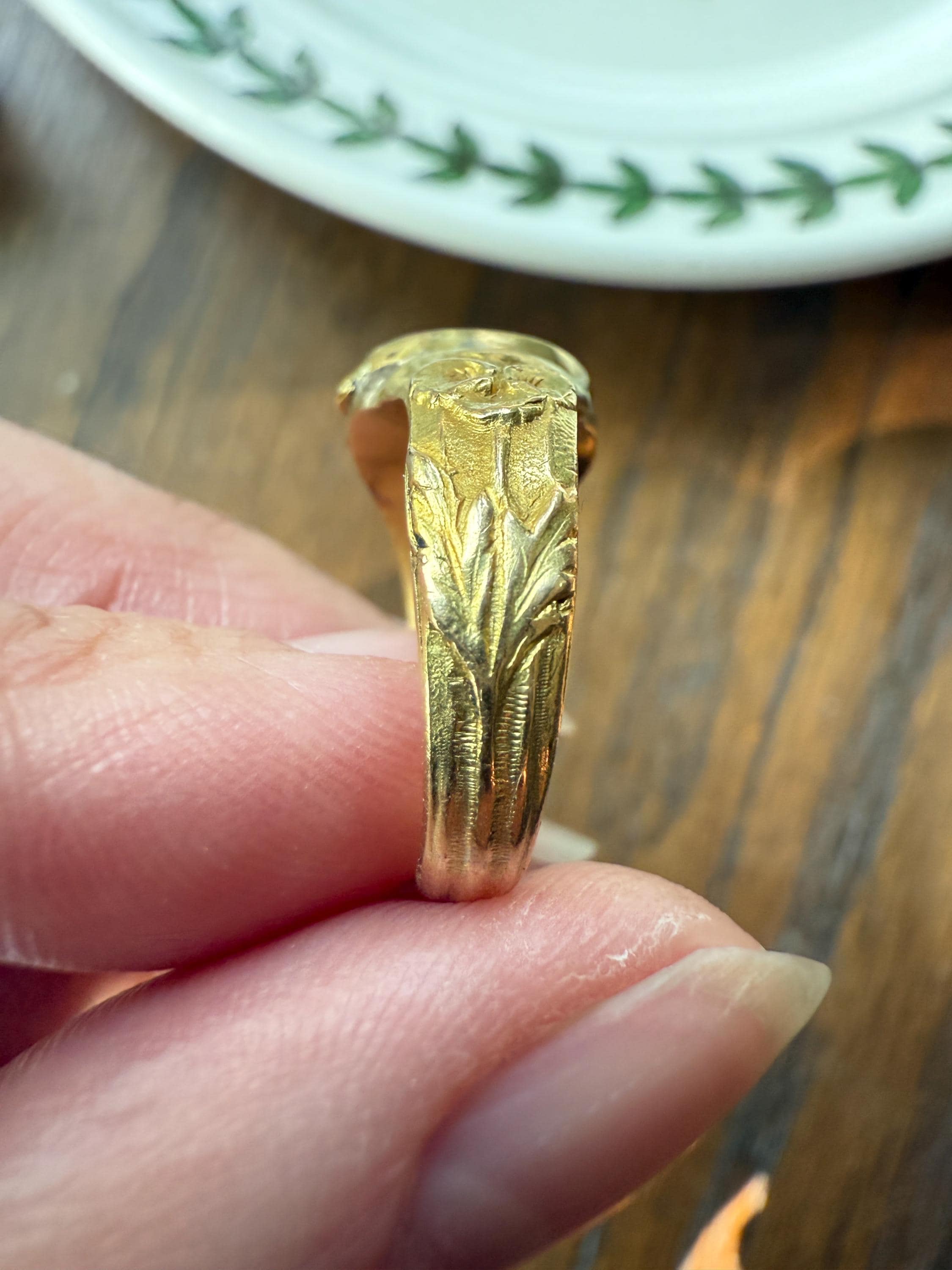 PANSY Signet Ornate Initial Monogram Delicious Floral French Art NOUVEAU Antique Belle Epoque 18k Gold Ring Former Secret Locket Poison Band - Image 5