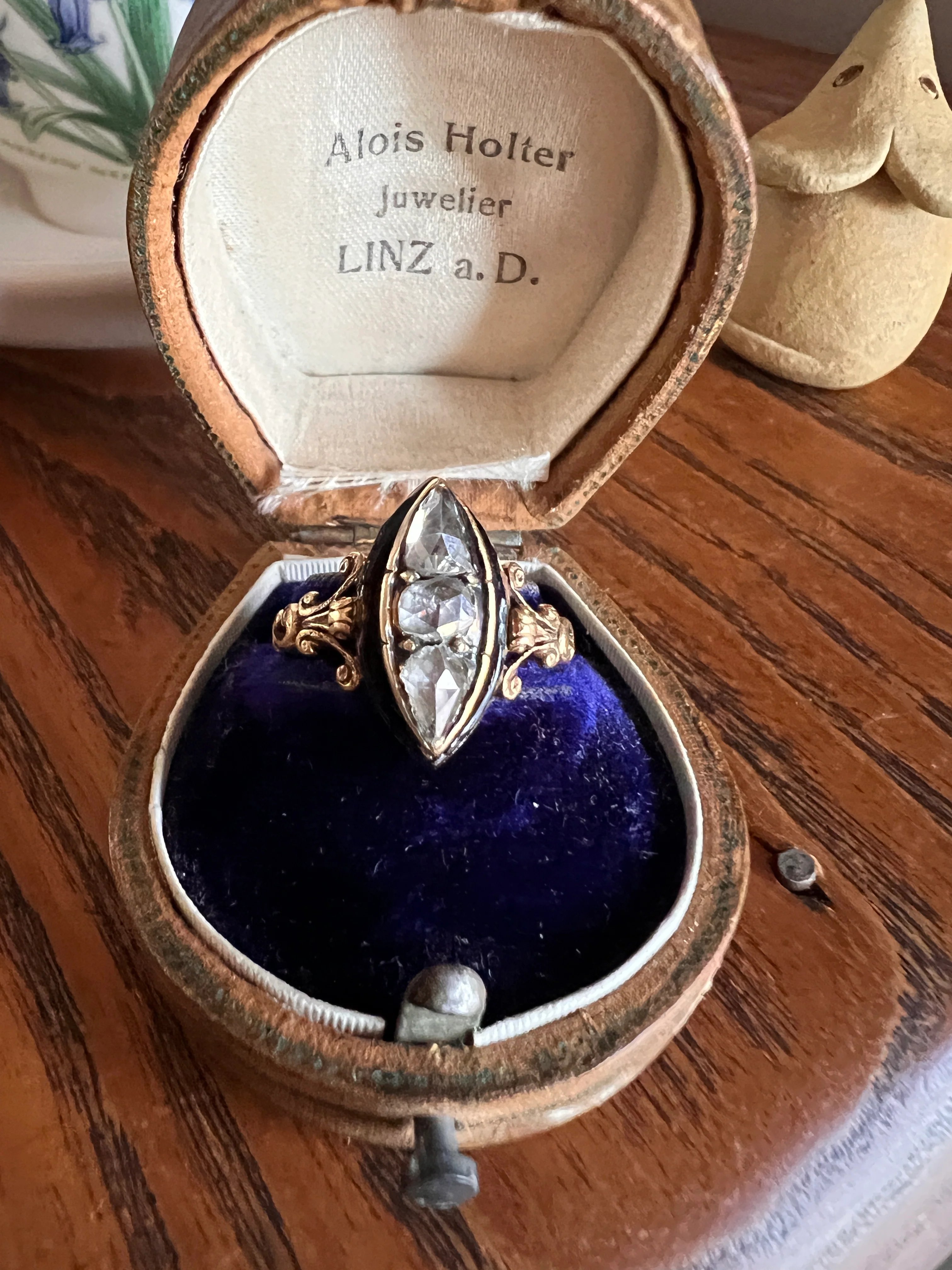 PEAR Rose Cut DIAMOND Teardrop Three Stone Black Enamel French Antique Ring 18k Gold - Image 11