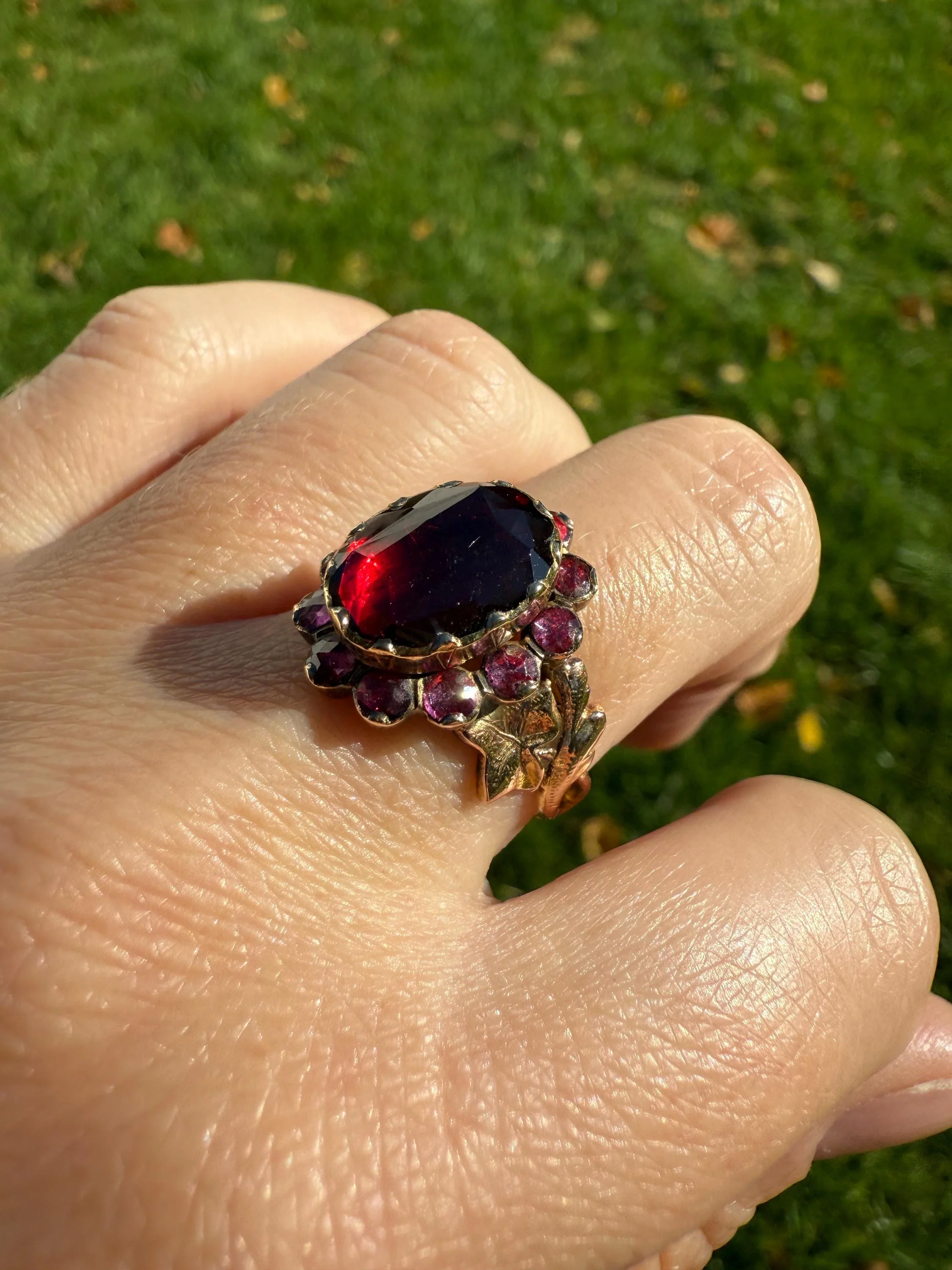 Antique Perpignan GARNET Oval Almandine Cluster Ring French VICTORIAN Era 18k Gold Vine Leaf - Image 5