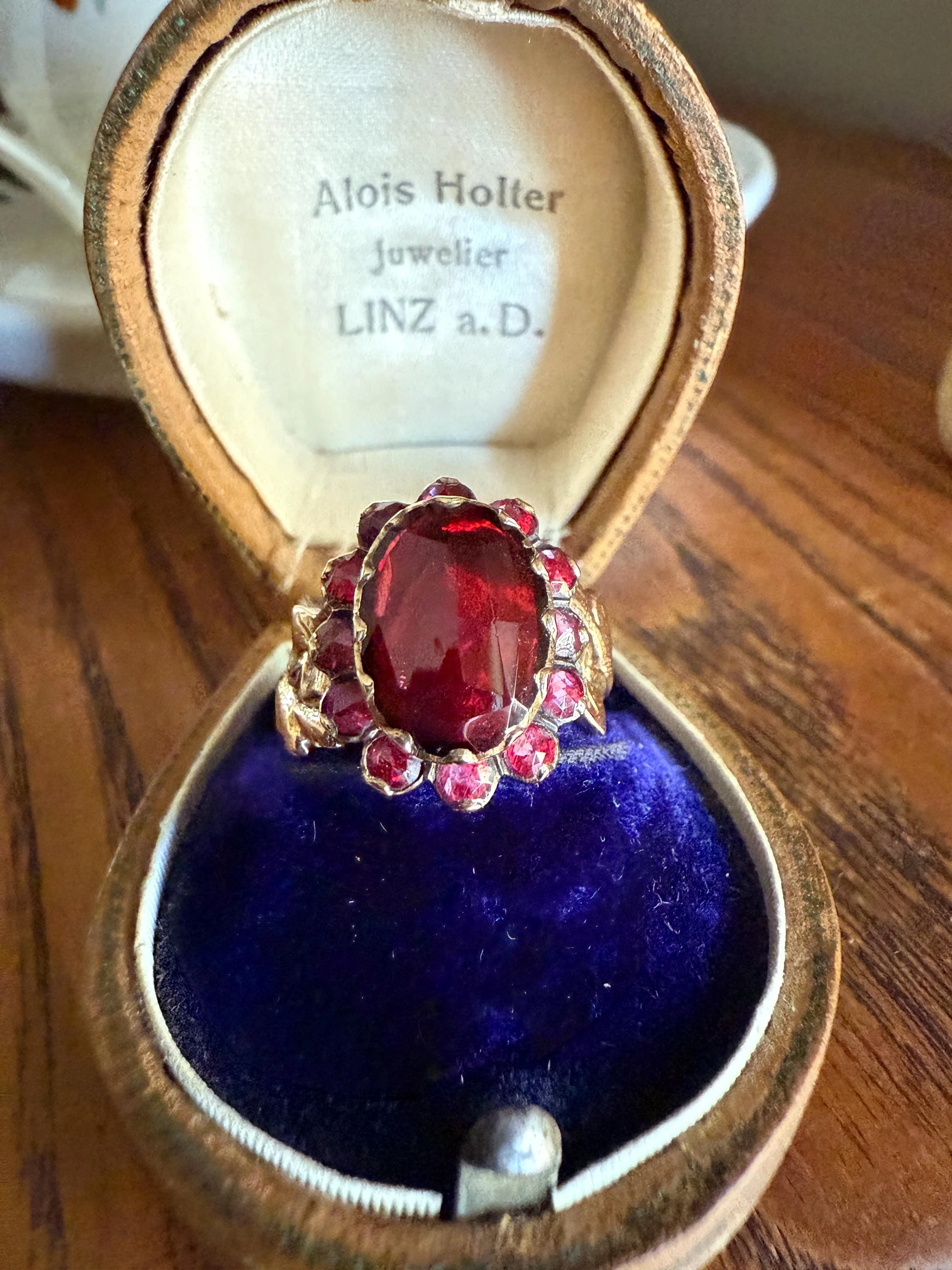 Antique Perpignan GARNET Oval Almandine Cluster Ring French VICTORIAN Era 18k Gold Vine Leaf - Image 6