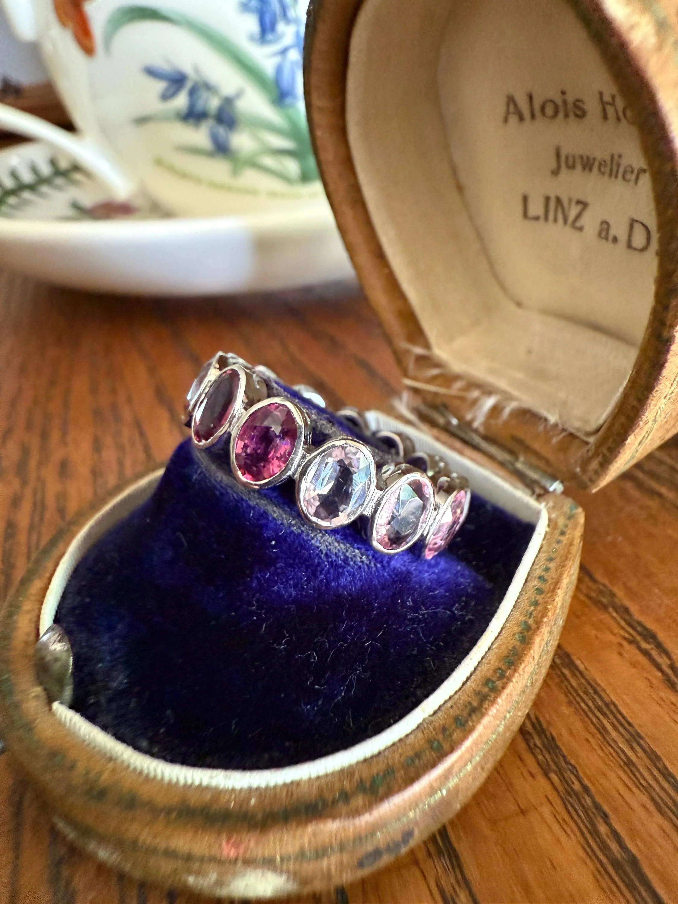PINK TOURMALINE 5 Carats Natural French Vintage ETERNITY Ring 14k White Gold Wide Band Oval Pale Dusty Rose Light Dark Hue Chunky Stacker - Image 4