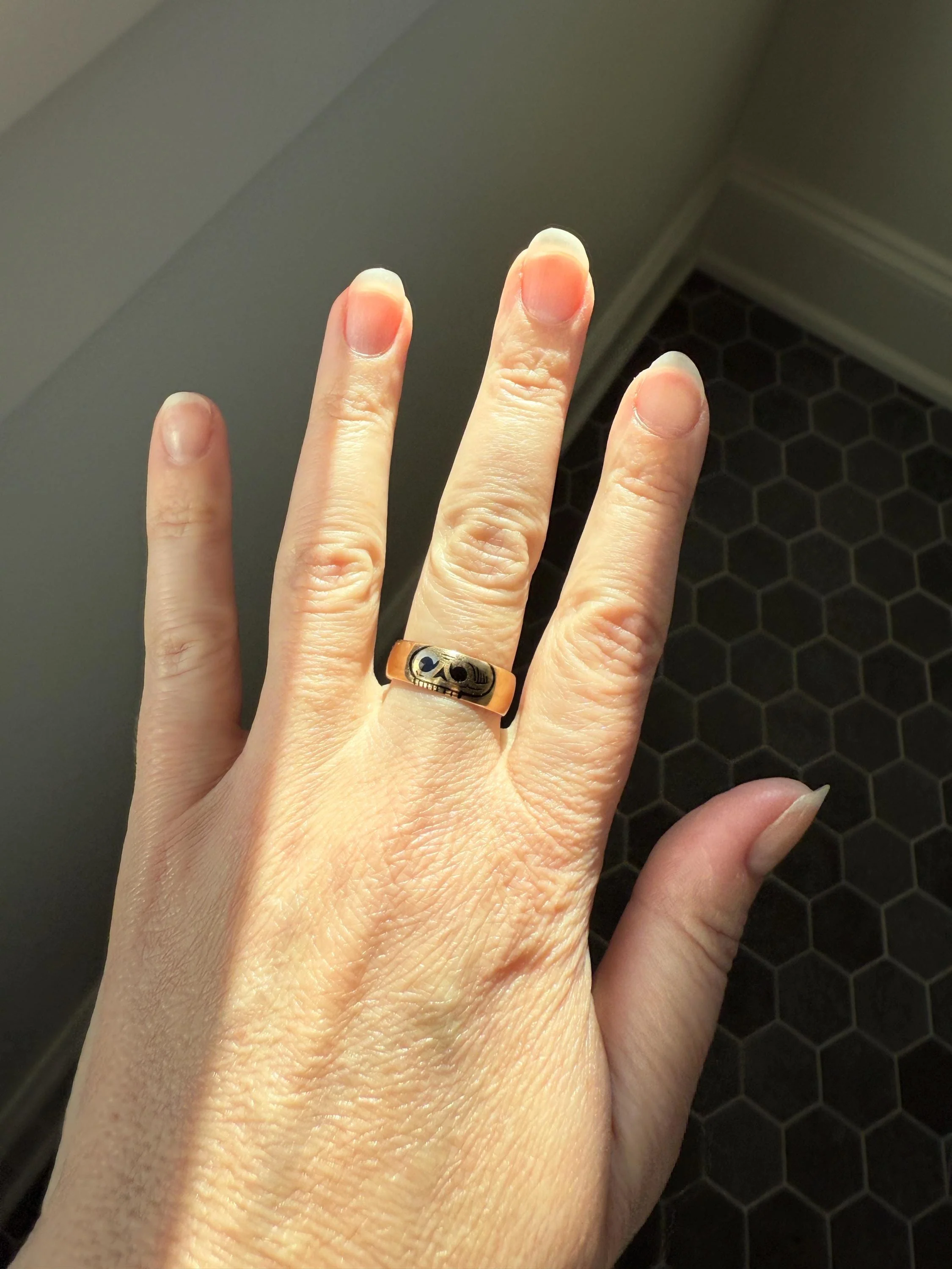 Pumpkinhead Rare Scottish Antique 18k Gold Solid Wedding Band Black Enamel Skull Memento Mori Ring Unisex - Image 10