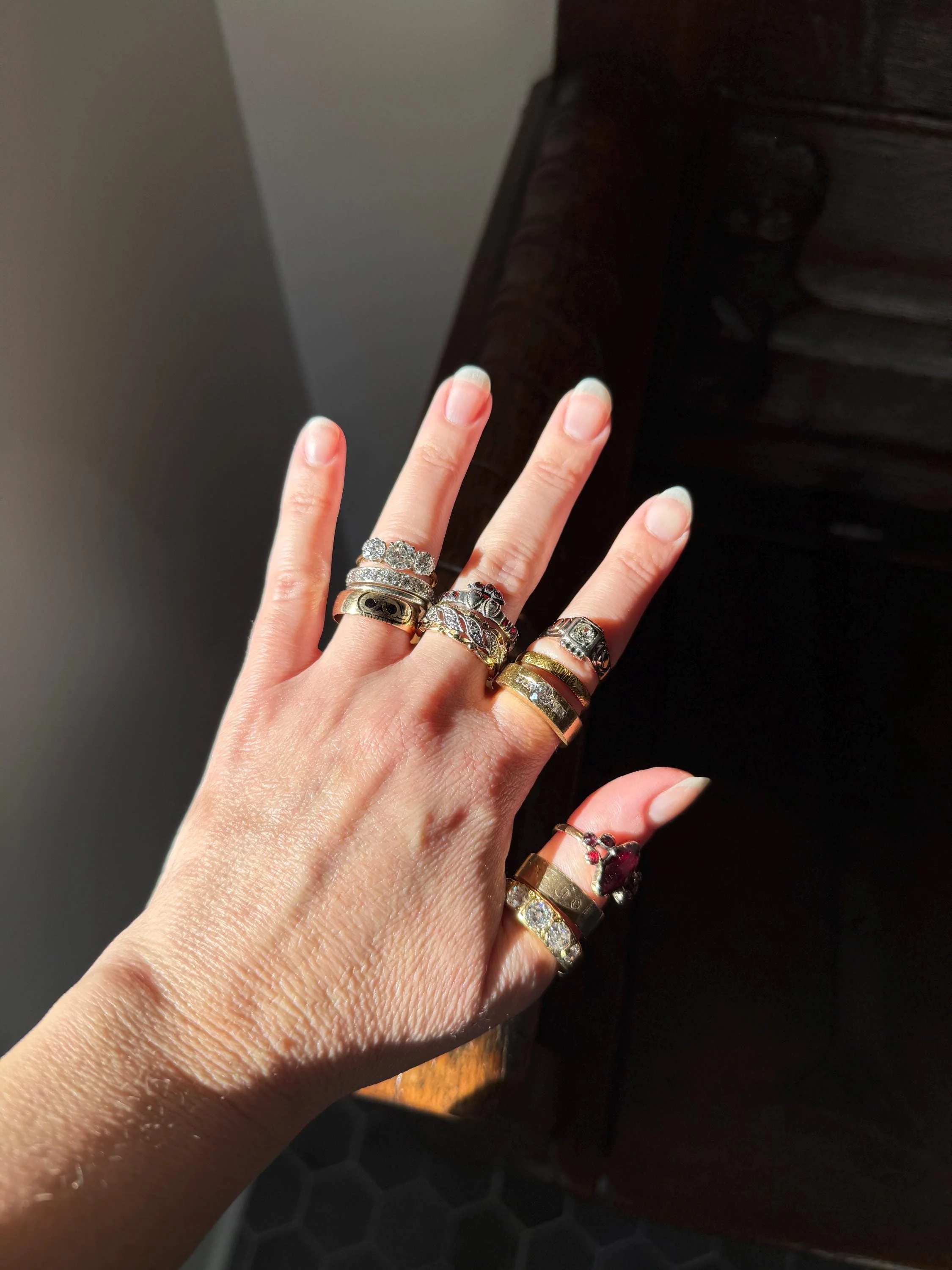 Pumpkinhead Rare Scottish Antique 18k Gold Solid Wedding Band Black Enamel Skull Memento Mori Ring Unisex - Image 6