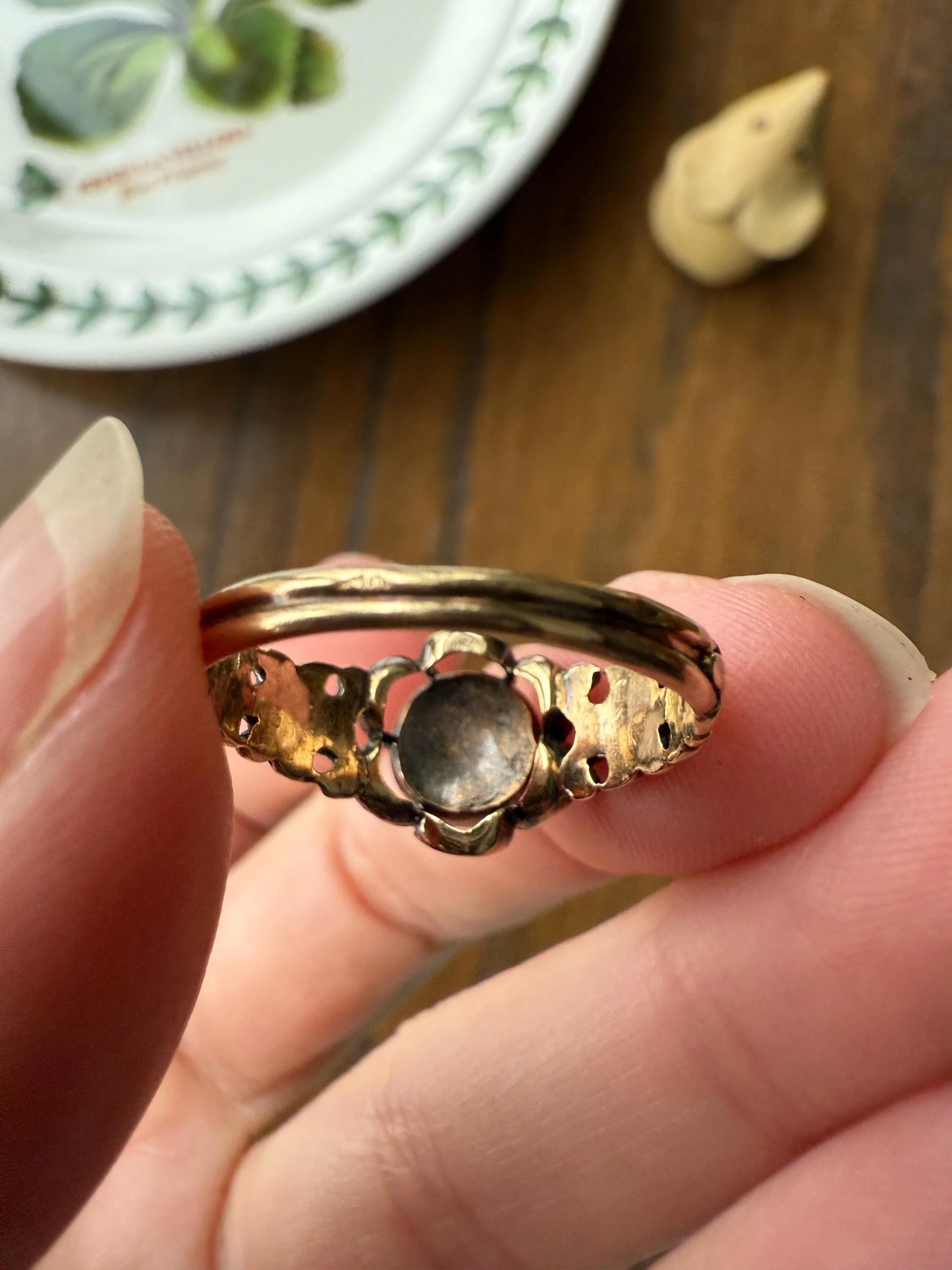 RARE 1700s Chiffre Triangle Rose Cut DIAMOND Ring French ANTiQUE Cobblestone Cluster Buttercup 18k Gold Fleur de Lis Victorian Band - Image 18
