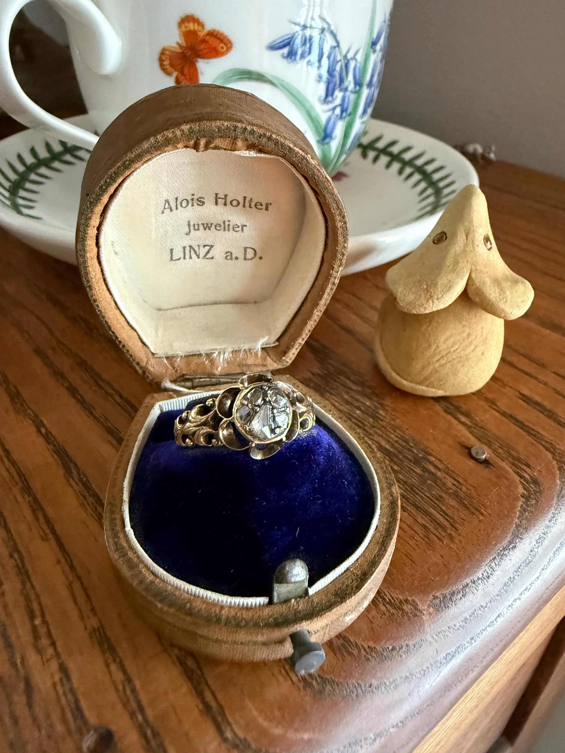 RARE 1700s Chiffre Triangle Rose Cut DIAMOND Ring French ANTiQUE Cobblestone Cluster Buttercup 18k Gold Fleur de Lis Victorian Band - Image 19