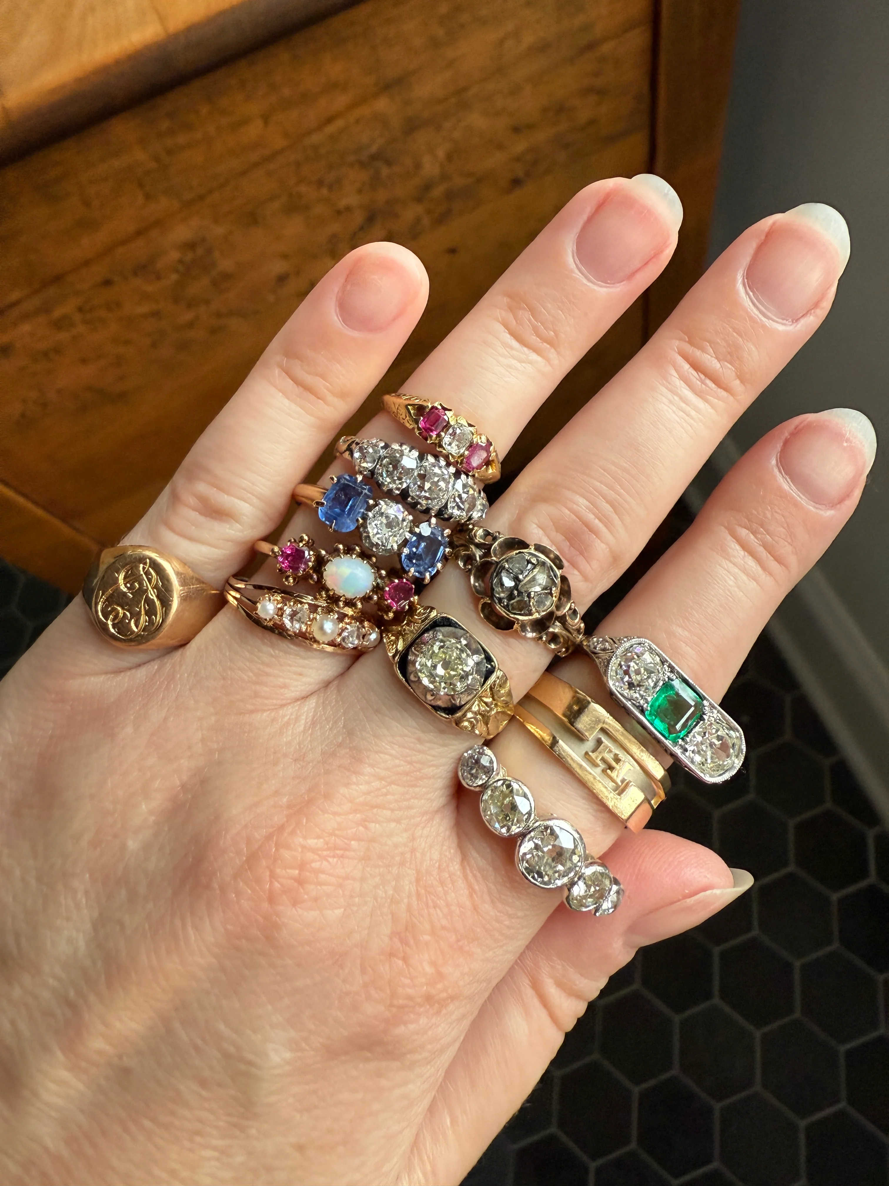 RARE 1700s Chiffre Triangle Rose Cut DIAMOND Ring French ANTiQUE Cobblestone Cluster Buttercup 18k Gold Fleur de Lis Victorian Band - Image 21