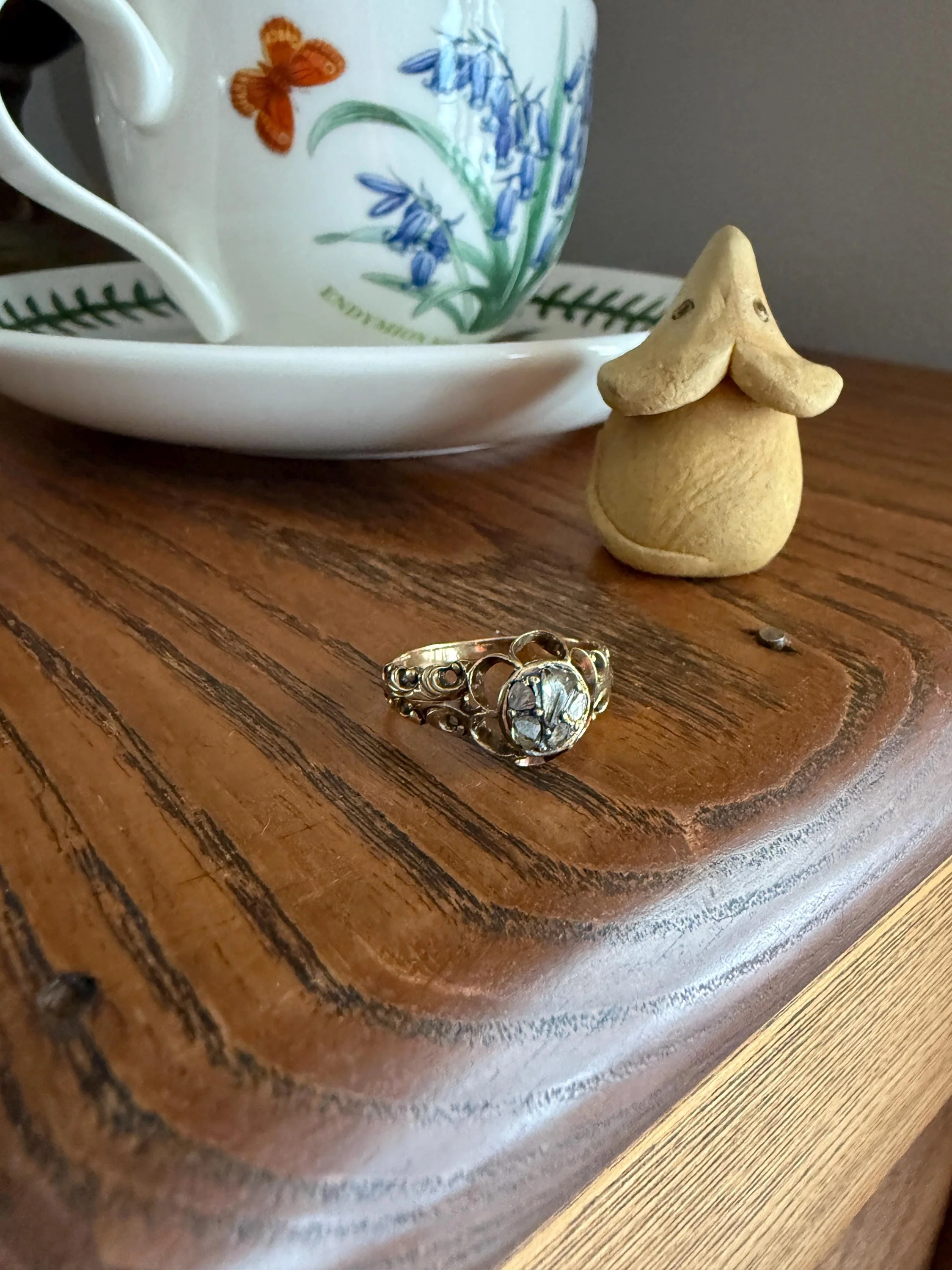 RARE 1700s Chiffre Triangle Rose Cut DIAMOND Ring French ANTiQUE Cobblestone Cluster Buttercup 18k Gold Fleur de Lis Victorian Band - Image 5