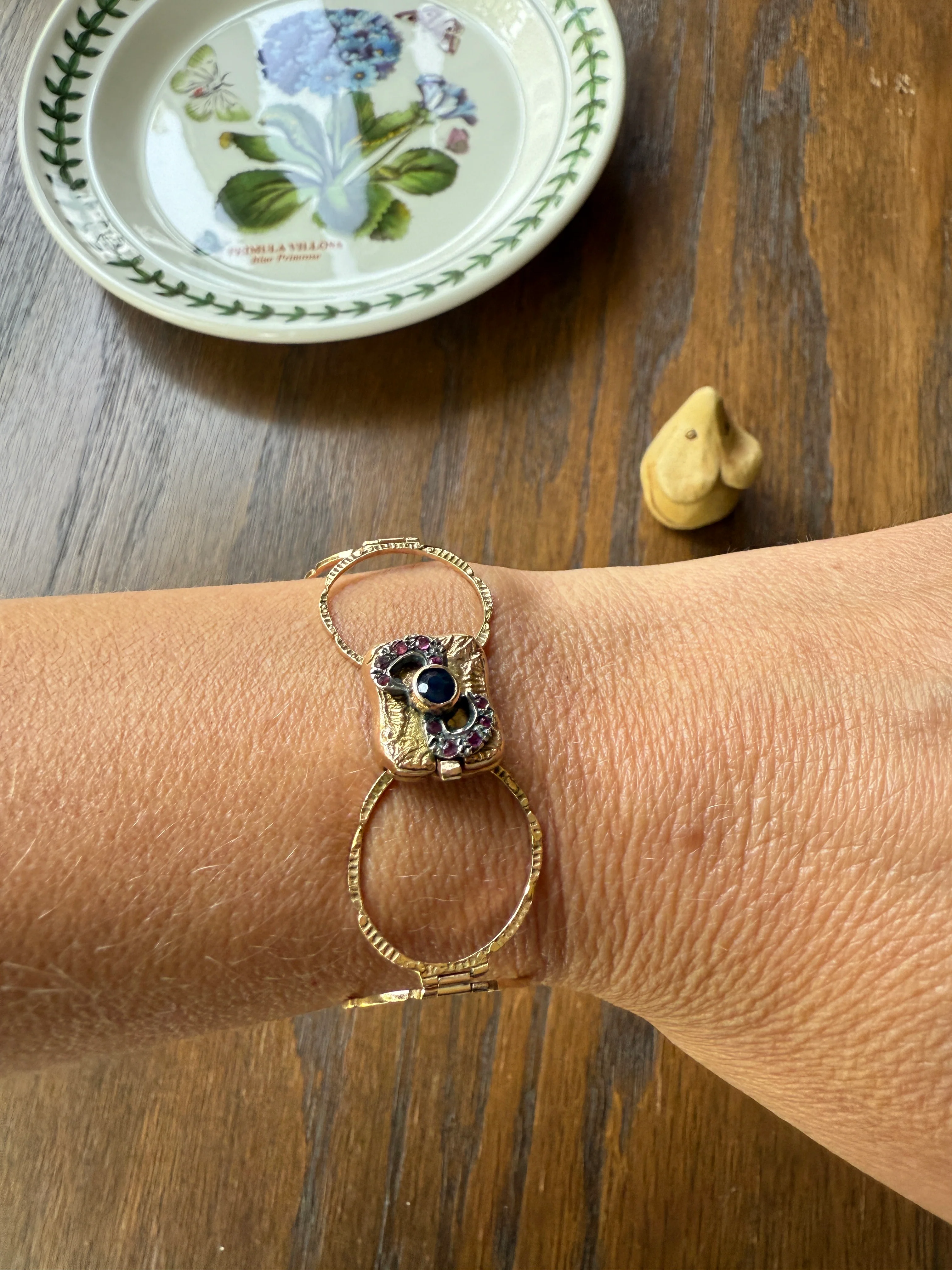RARE 2 for 1 Convertible RING to BRACELET Surprise Antique Sapphire Ruby Bow 9k Gold Silver Top Clasp Expandable Secret - Image 25