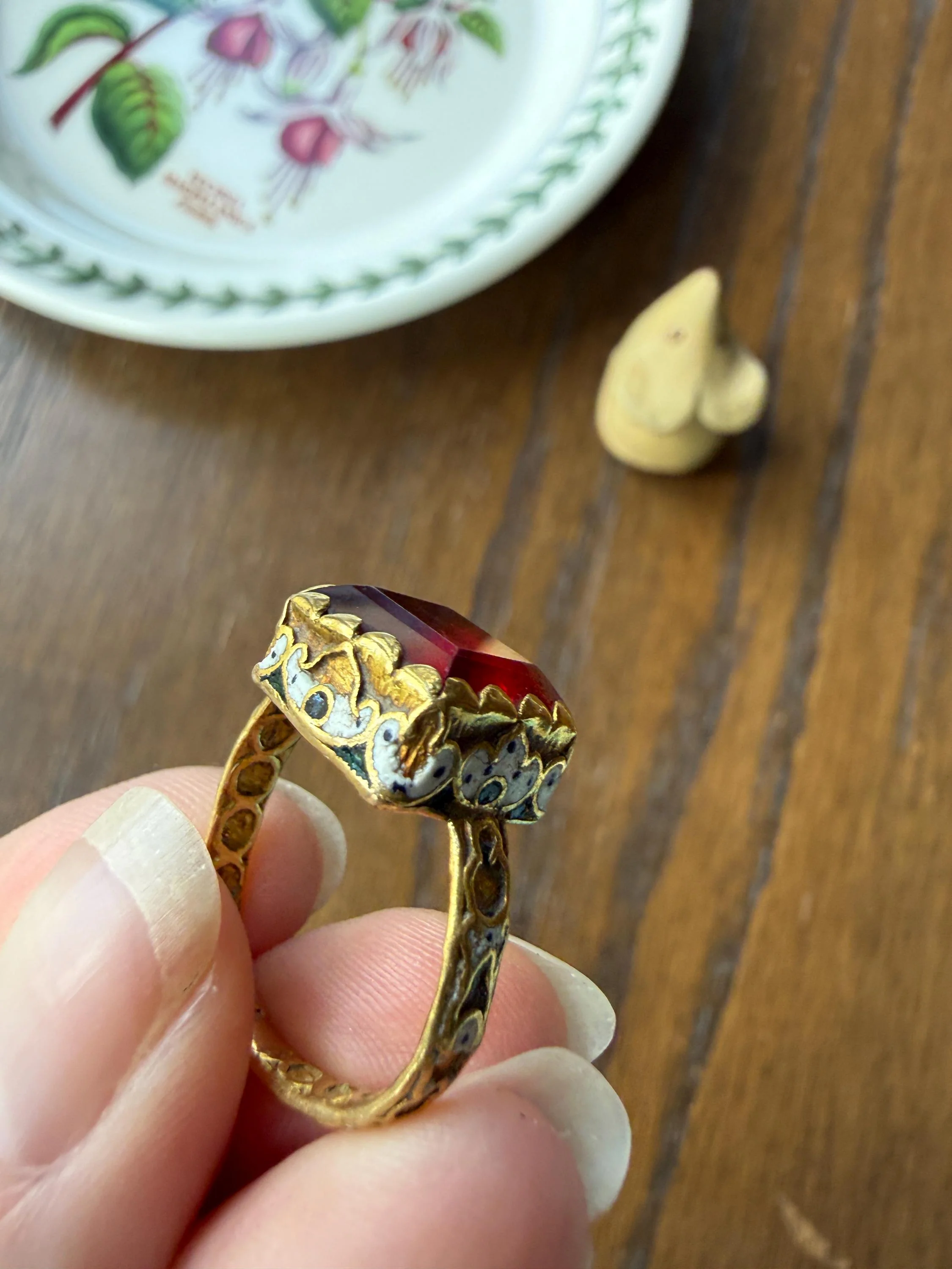Rare Antique Pyramid Ring Enamel Vibrant Table Cut Red Paste Glass Faux Ruby 18 Gold French Bague Tombeau? Pie Crust Bezel Green Ring Butt - Image 15