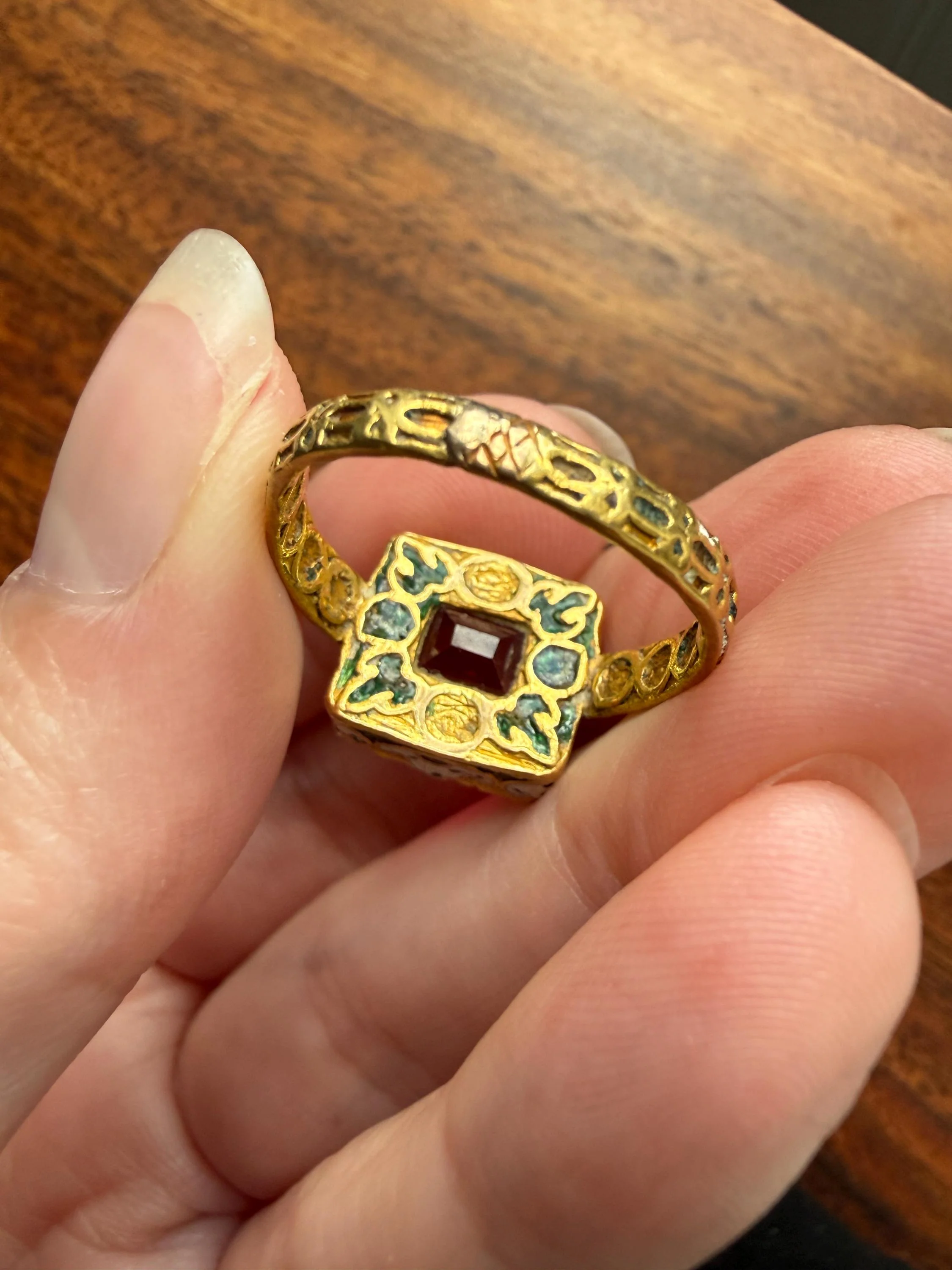 Rare Antique Pyramid Ring Enamel Vibrant Table Cut Red Paste Glass Faux Ruby 18 Gold French Bague Tombeau? Pie Crust Bezel Green Ring Butt - Image 2