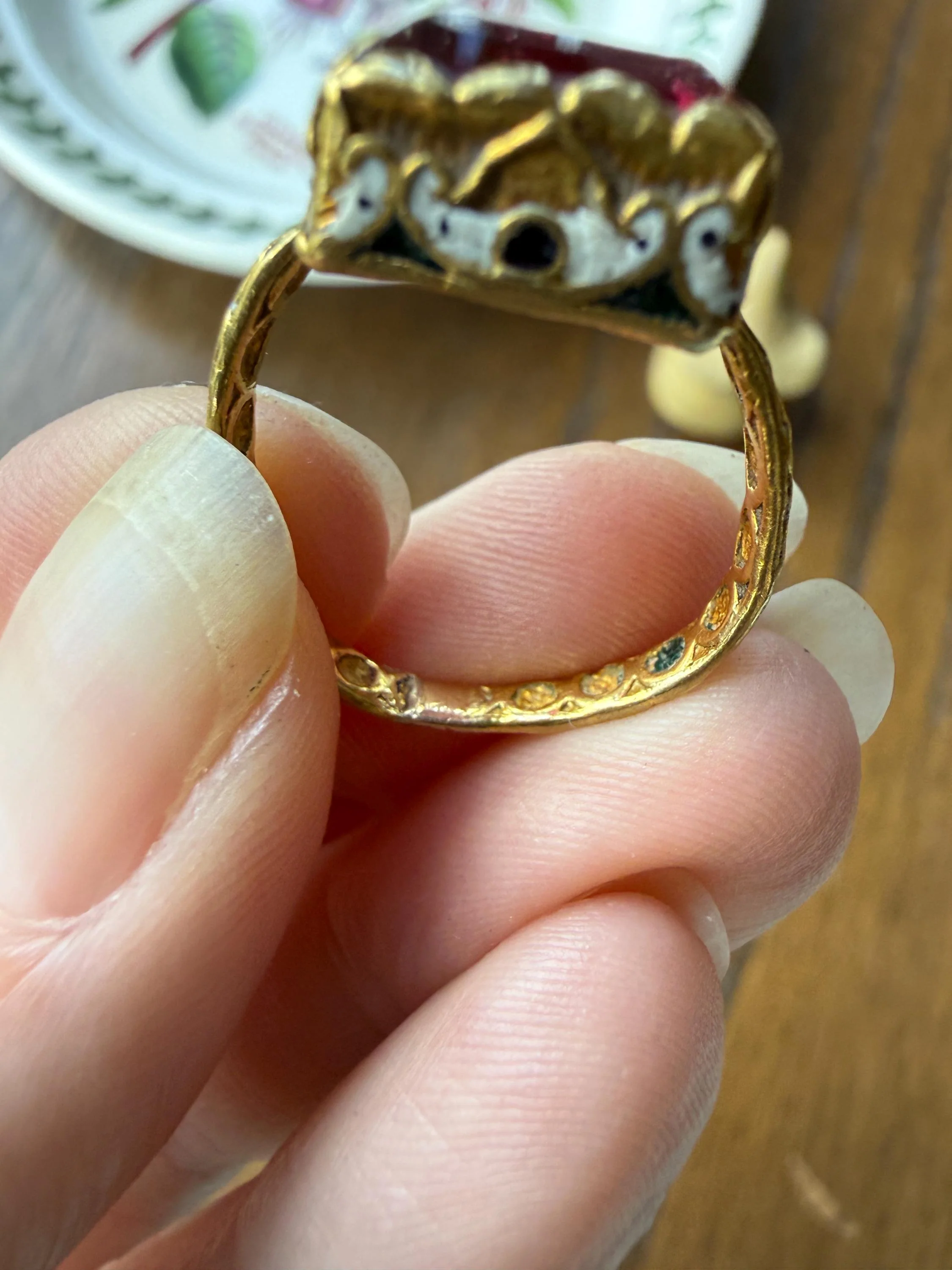 Rare Antique Pyramid Ring Enamel Vibrant Table Cut Red Paste Glass Faux Ruby 18 Gold French Bague Tombeau? Pie Crust Bezel Green Ring Butt - Image 20