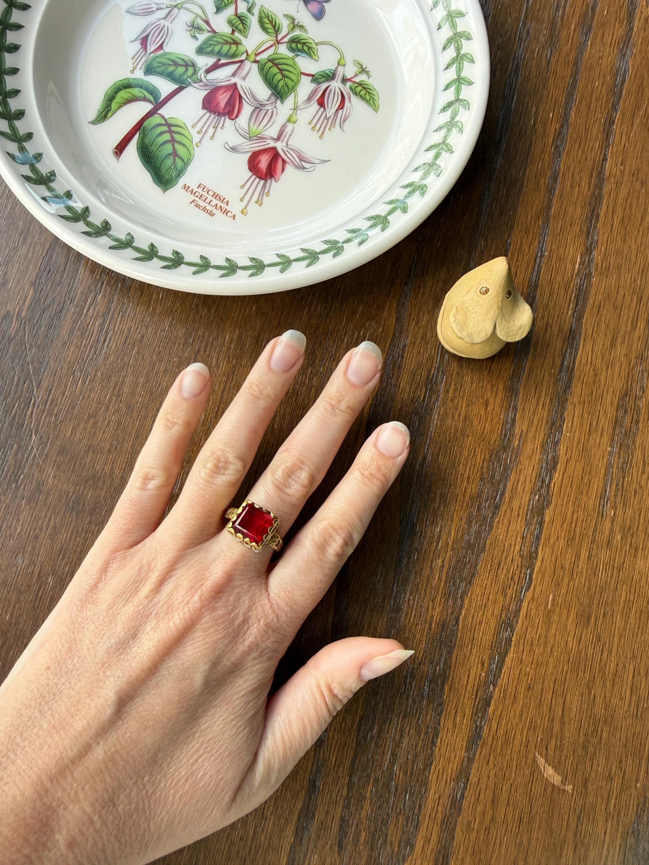 Rare Antique Pyramid Ring Enamel Vibrant Table Cut Red Paste Glass Faux Ruby 18 Gold French Bague Tombeau? Pie Crust Bezel Green Ring Butt - Image 4