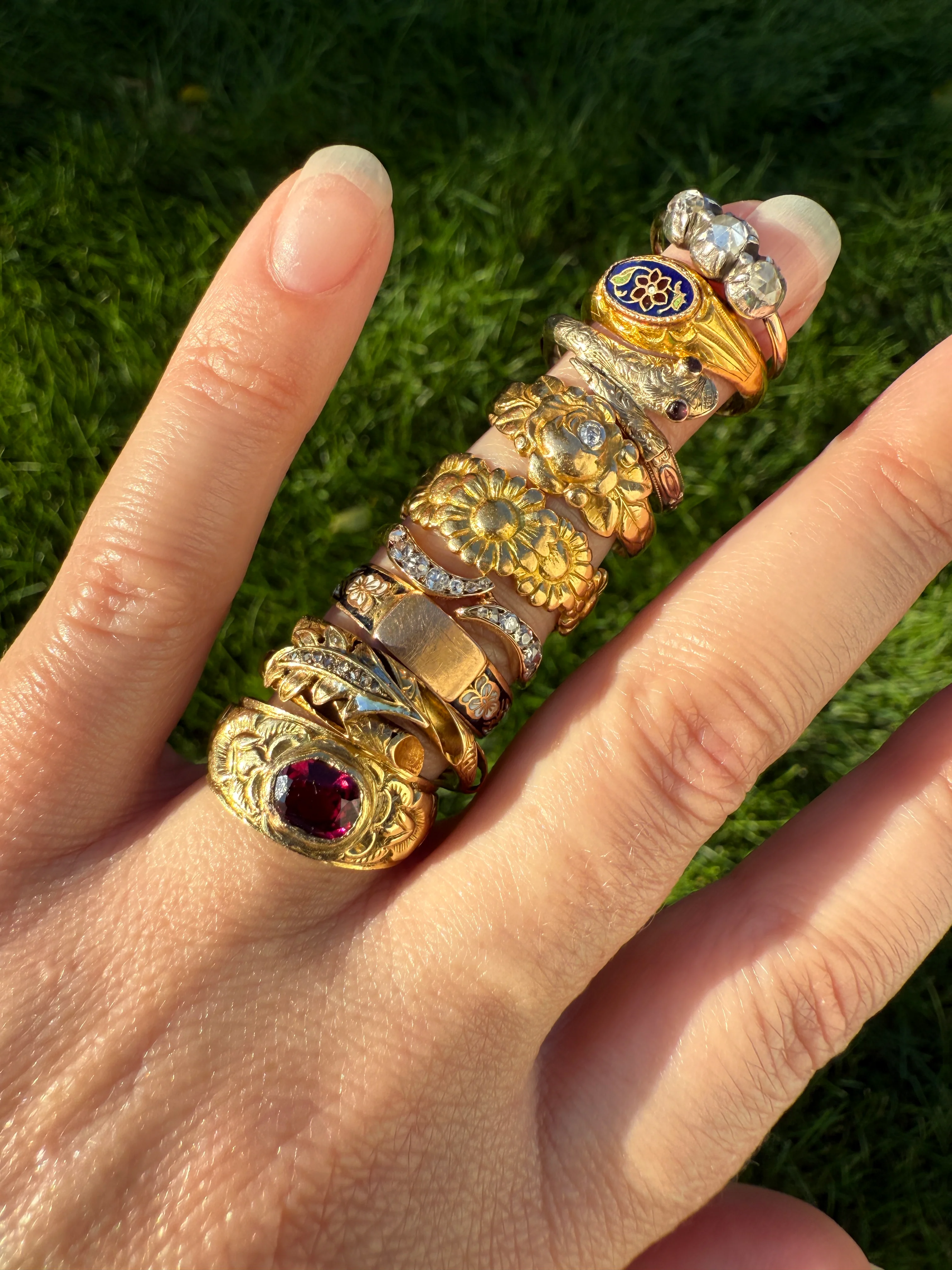 Rare Daisy Chain French Antique Figural 18k Gold Ring Floral Art Nouveau Belle Epoque 7 Flower Wide Wedding Eternity Band Stacker - Image 14