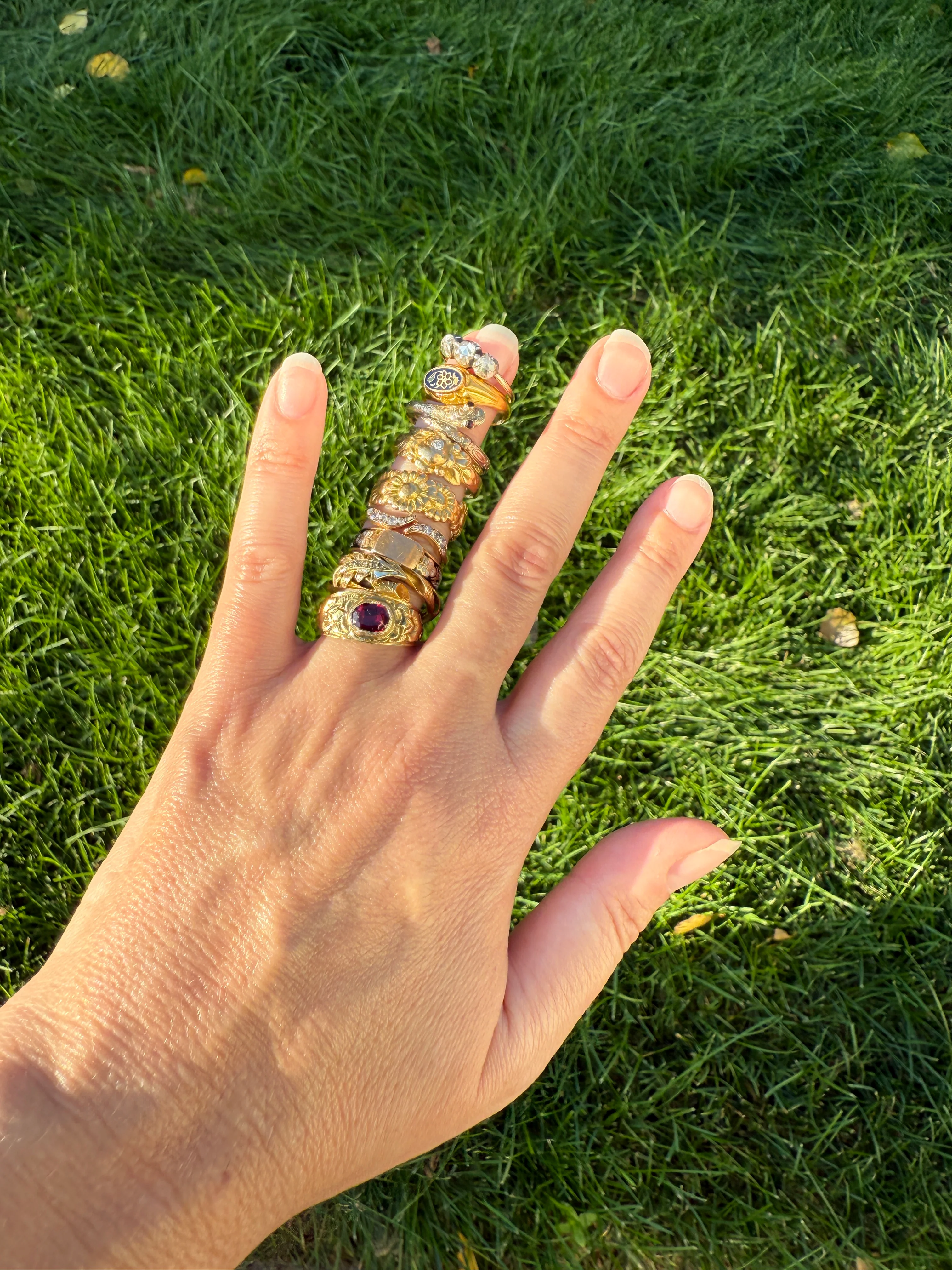 Rare Daisy Chain French Antique Figural 18k Gold Ring Floral Art Nouveau Belle Epoque 7 Flower Wide Wedding Eternity Band Stacker - Image 15