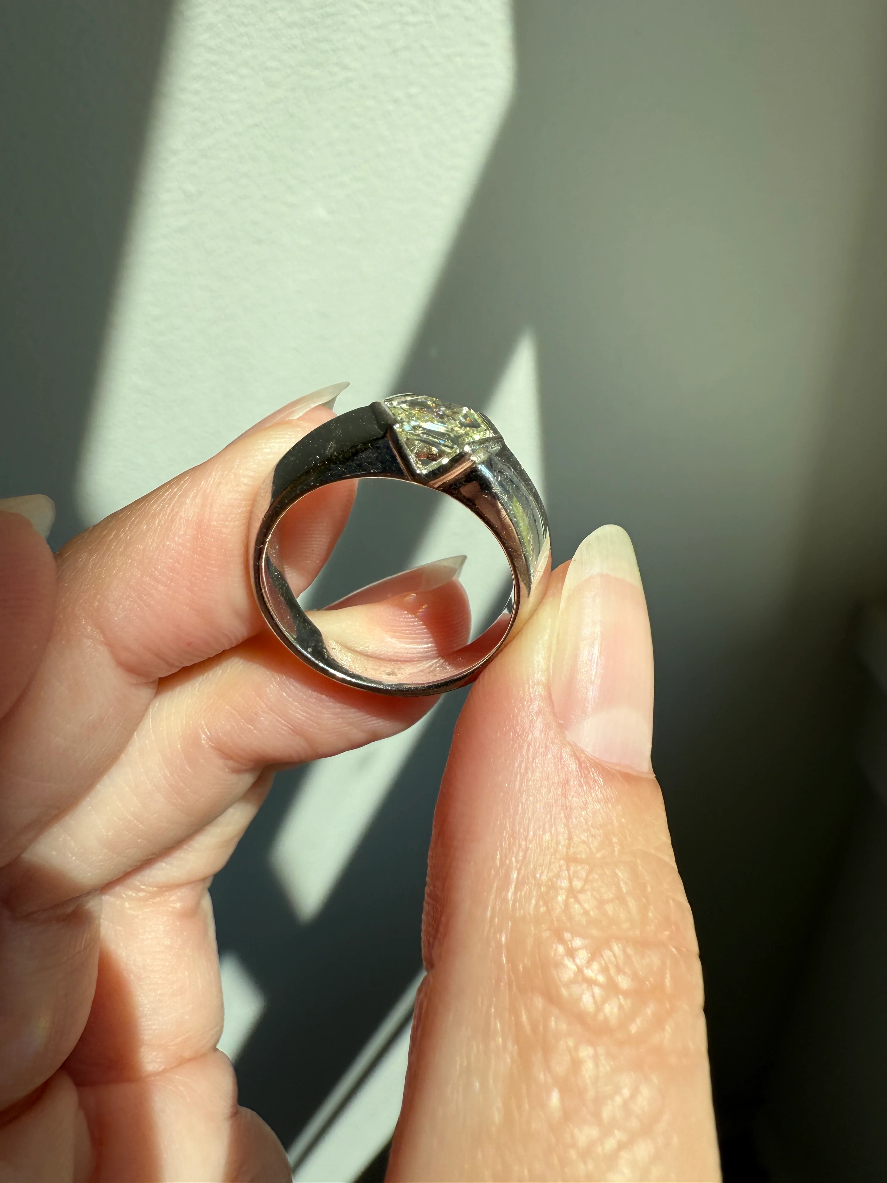 Rare HEXAGON Natural Diamond Pale Yellow French Vintage 18k White Gold Gypsy Ring 9.1g Chunky Sturdy Stacker Unisex Step Cut Beveled Band - Image 14