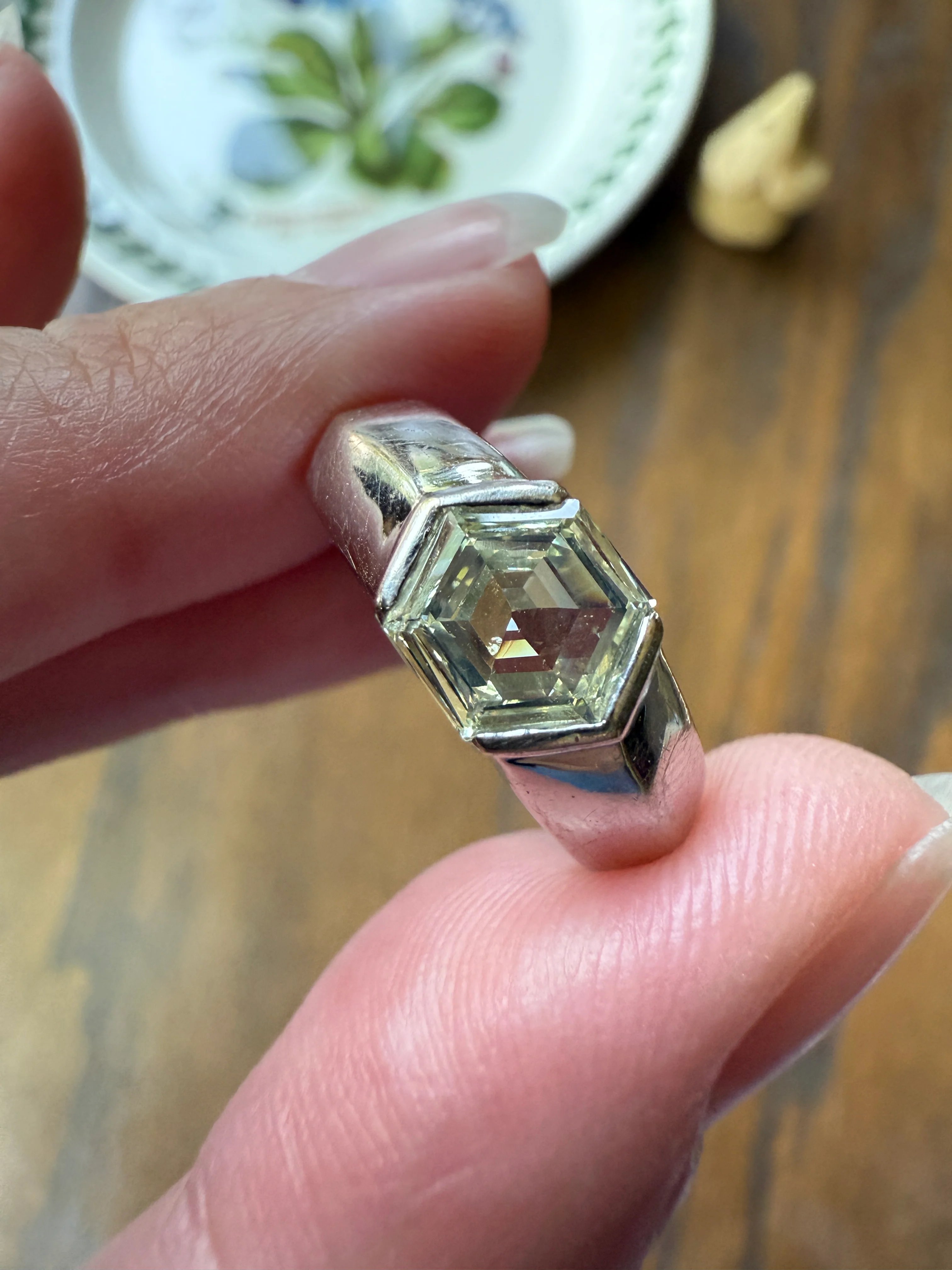 Rare HEXAGON Natural Diamond Pale Yellow French Vintage 18k White Gold Gypsy Ring 9.1g Chunky Sturdy Stacker Unisex Step Cut Beveled Band - Image 22