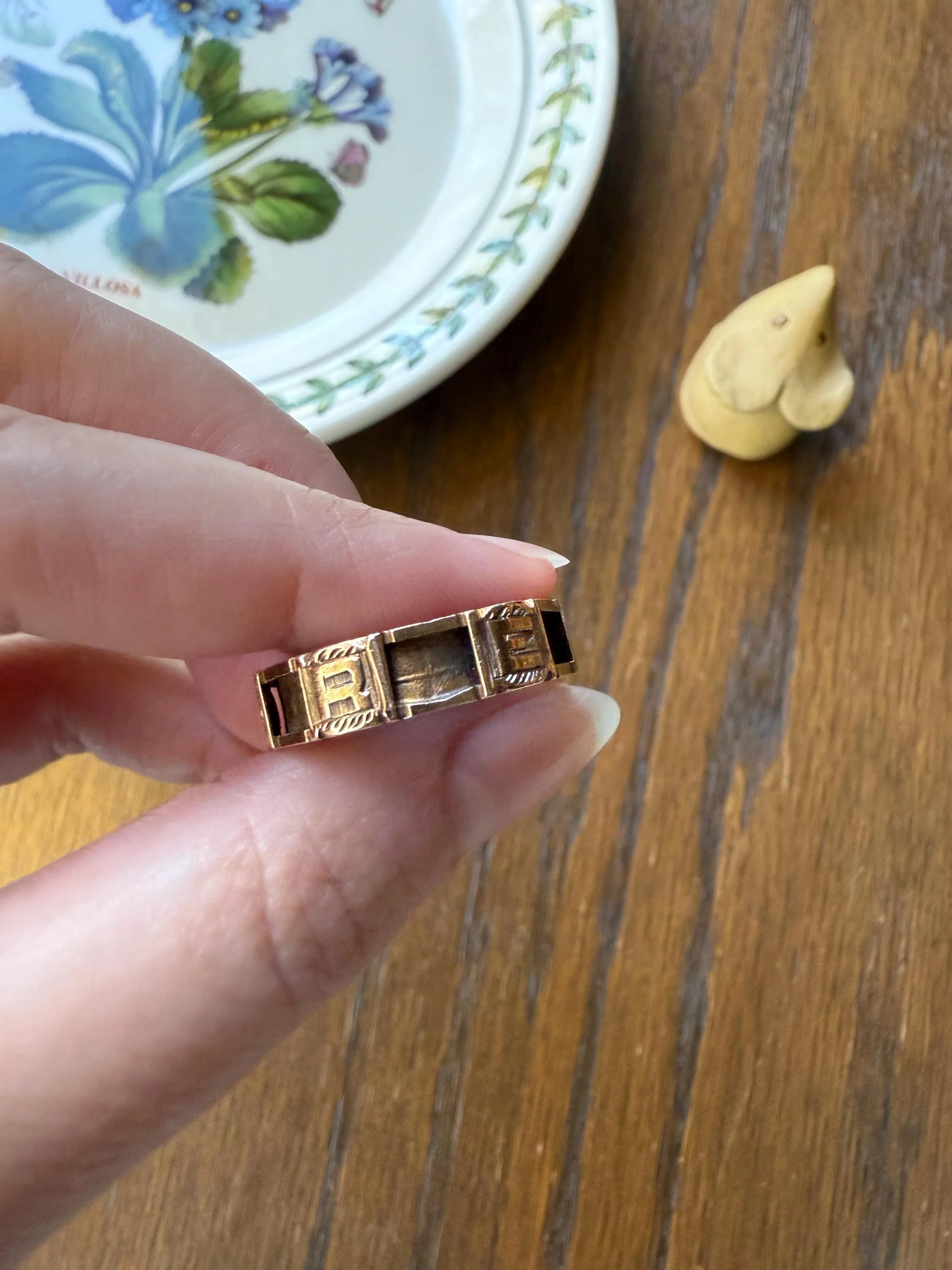 REGARD Antique Love Token Ring 14k Gold Ring Romantic Victorian Engraved Ornate Cigar Eternity Band Wedding Stacker Love Gift Jewelry Words - Image 10