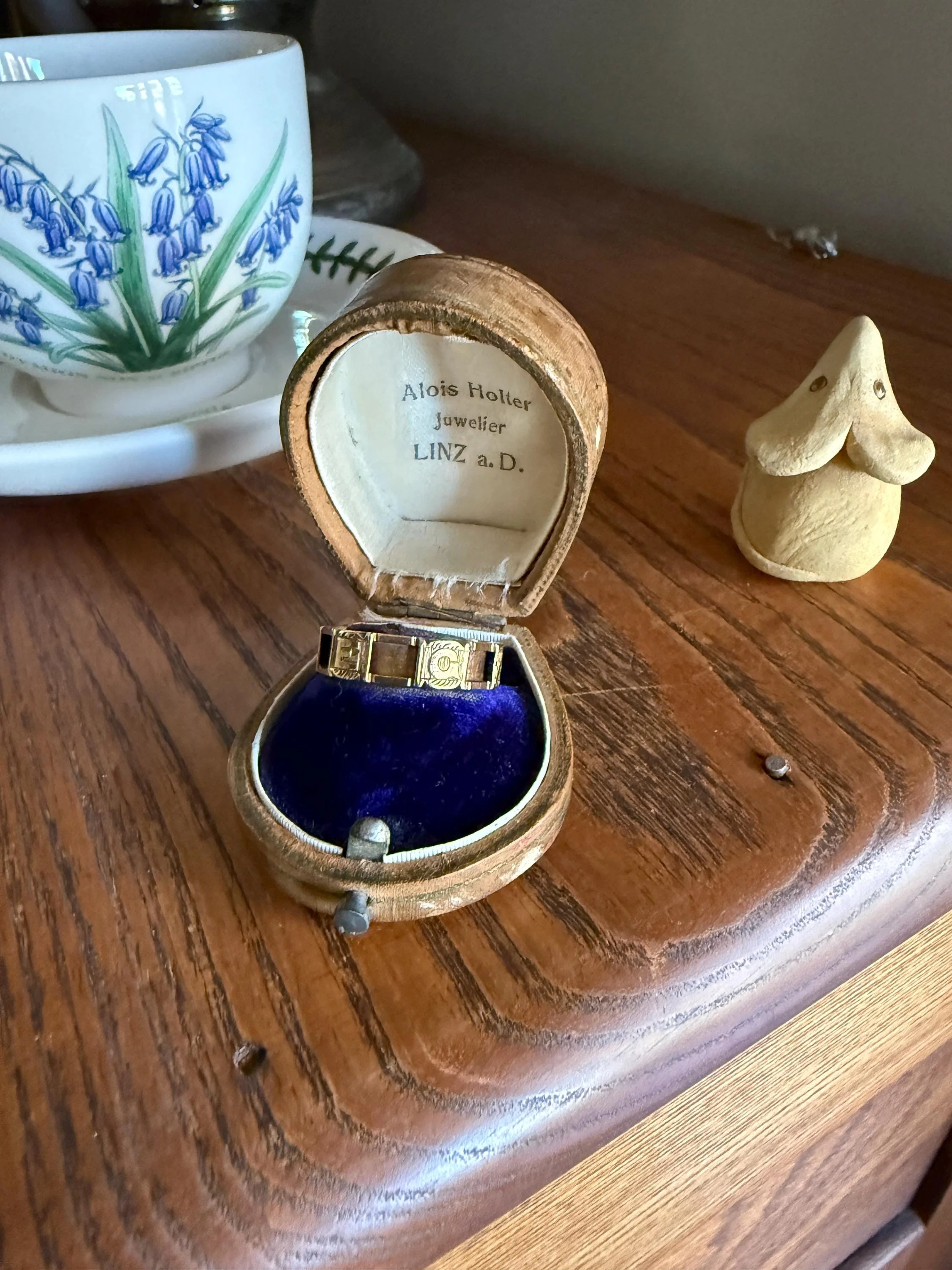 REGARD Antique Love Token Ring 14k Gold Ring Romantic Victorian Engraved Ornate Cigar Eternity Band Wedding Stacker Love Gift Jewelry Words - Image 6