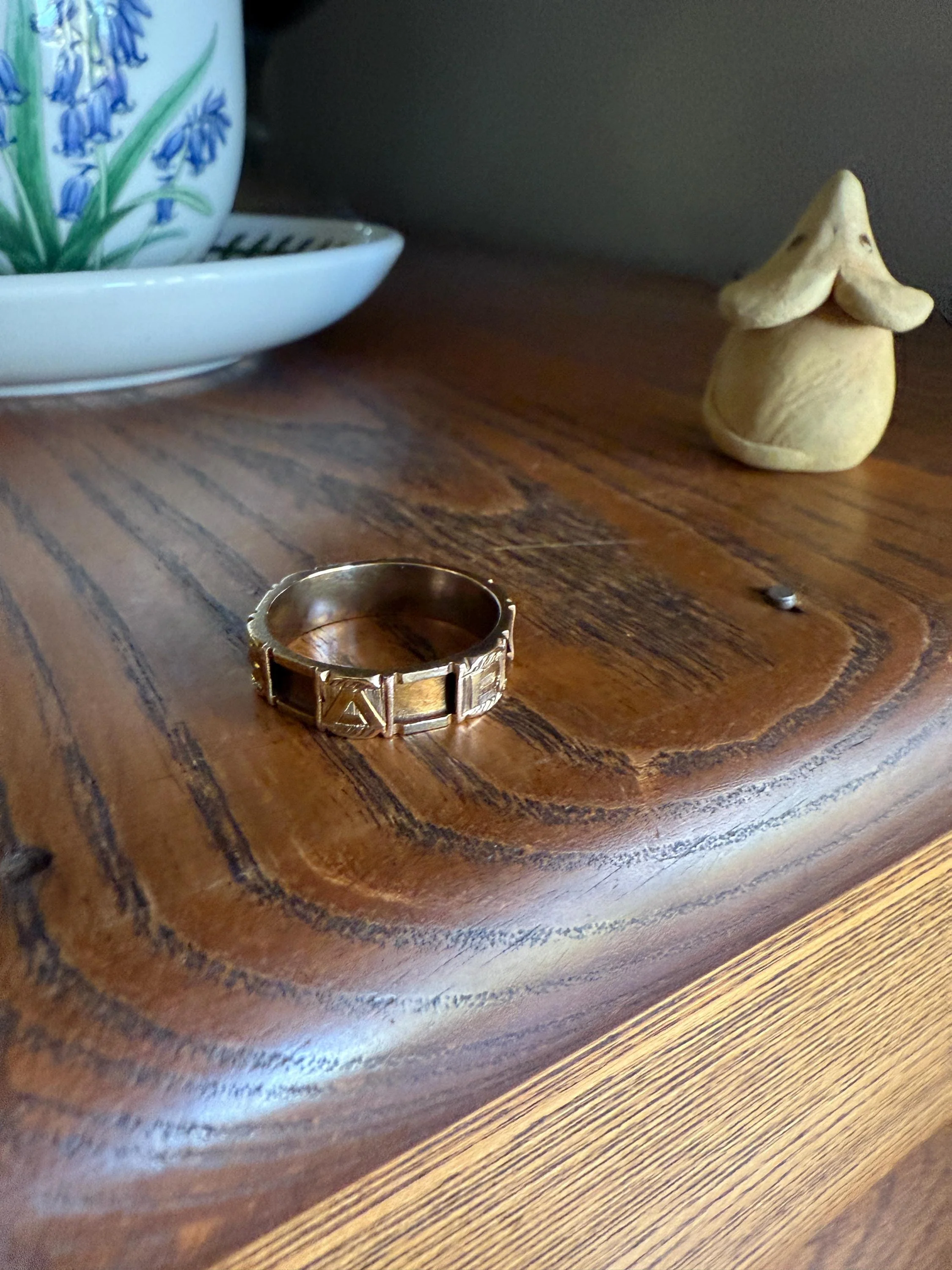 REGARD Antique Love Token Ring 14k Gold Ring Romantic Victorian Engraved Ornate Cigar Eternity Band Wedding Stacker Love Gift Jewelry Words - Image 9