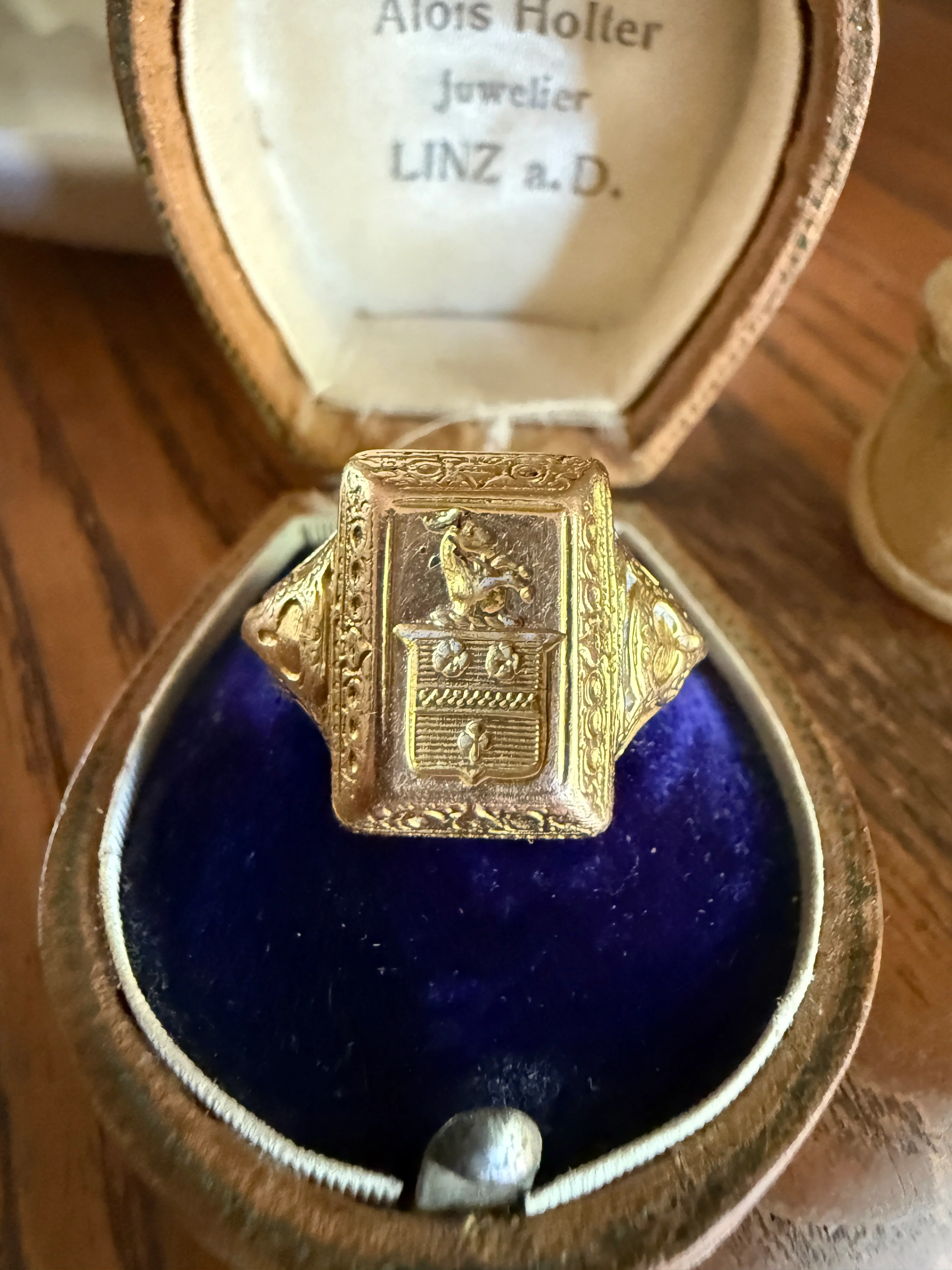SECRET Hidden Key SIGNET Ring Heraldic Coat of Arms HEAVY 12g 18k Gold Unisex Wax Seal Historic Rare Stacker Ram Benner Crest - Image 22
