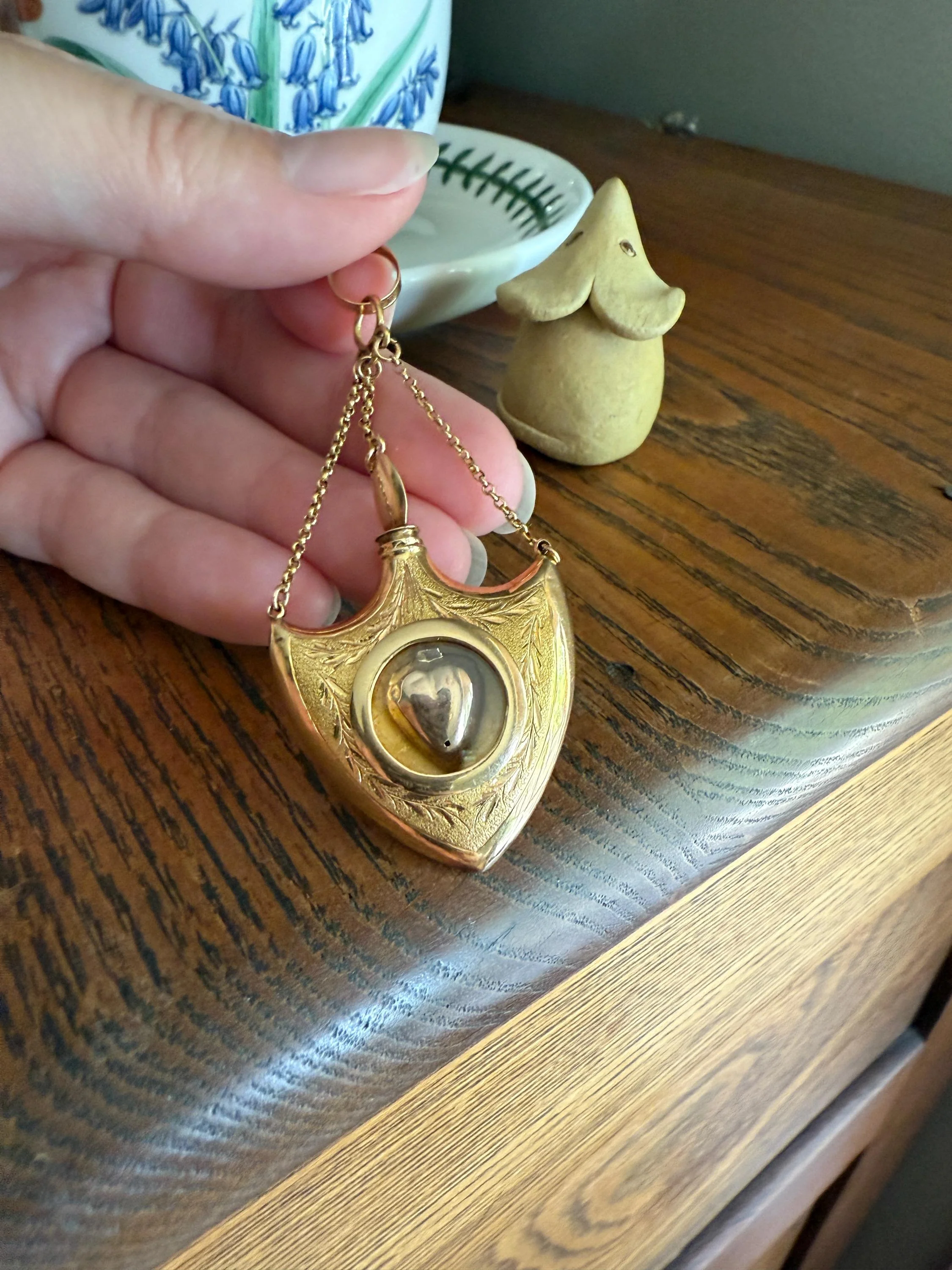 SHIELD w/ HEART Locket Georgian Era Antique FLASK Pendant Figural 18k Gold Large Swedish Vinaigrette w/ Stopper - Image 11