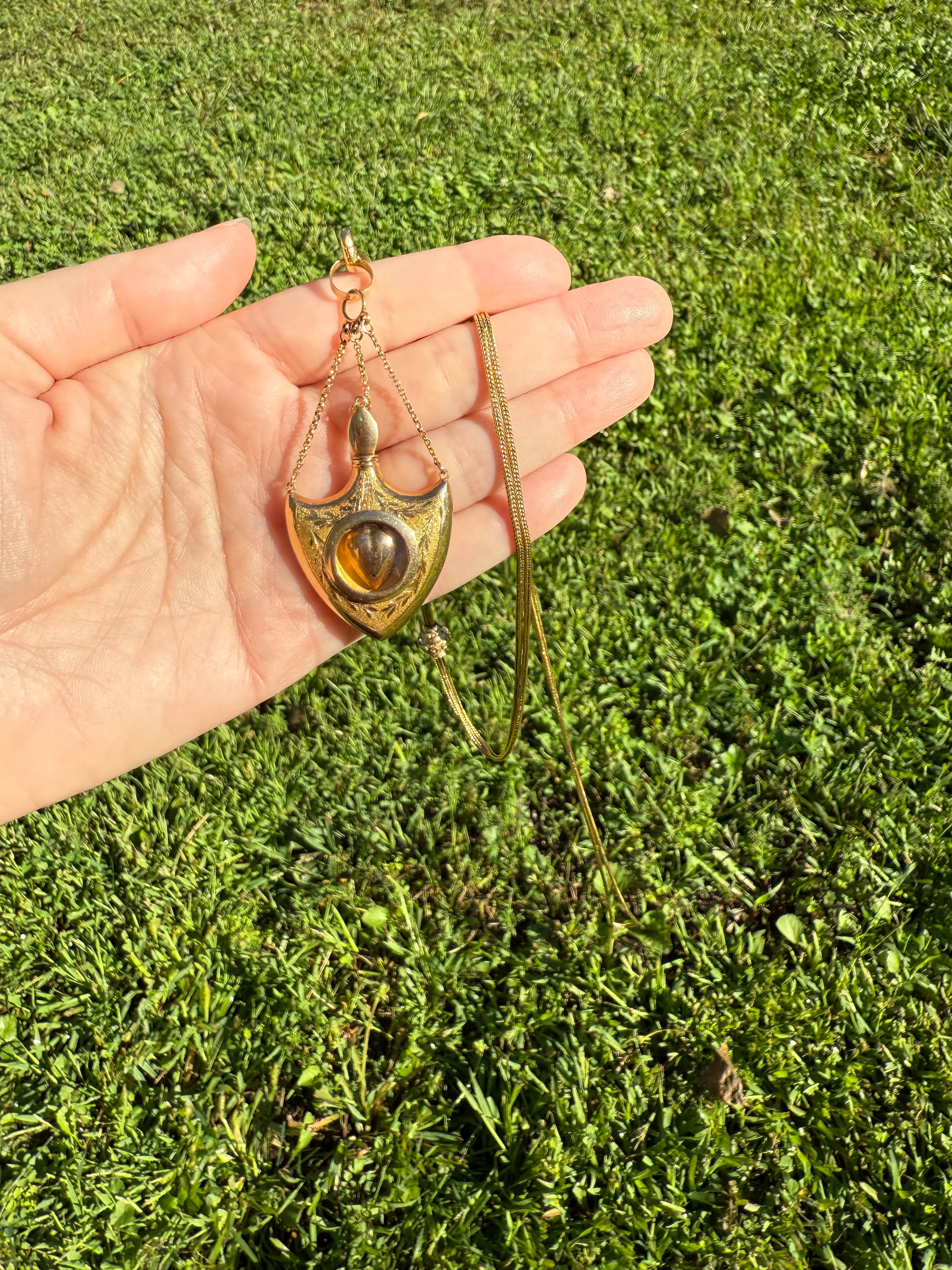 SHIELD w/ HEART Locket Georgian Era Antique FLASK Pendant Figural 18k Gold Large Swedish Vinaigrette w/ Stopper - Image 15