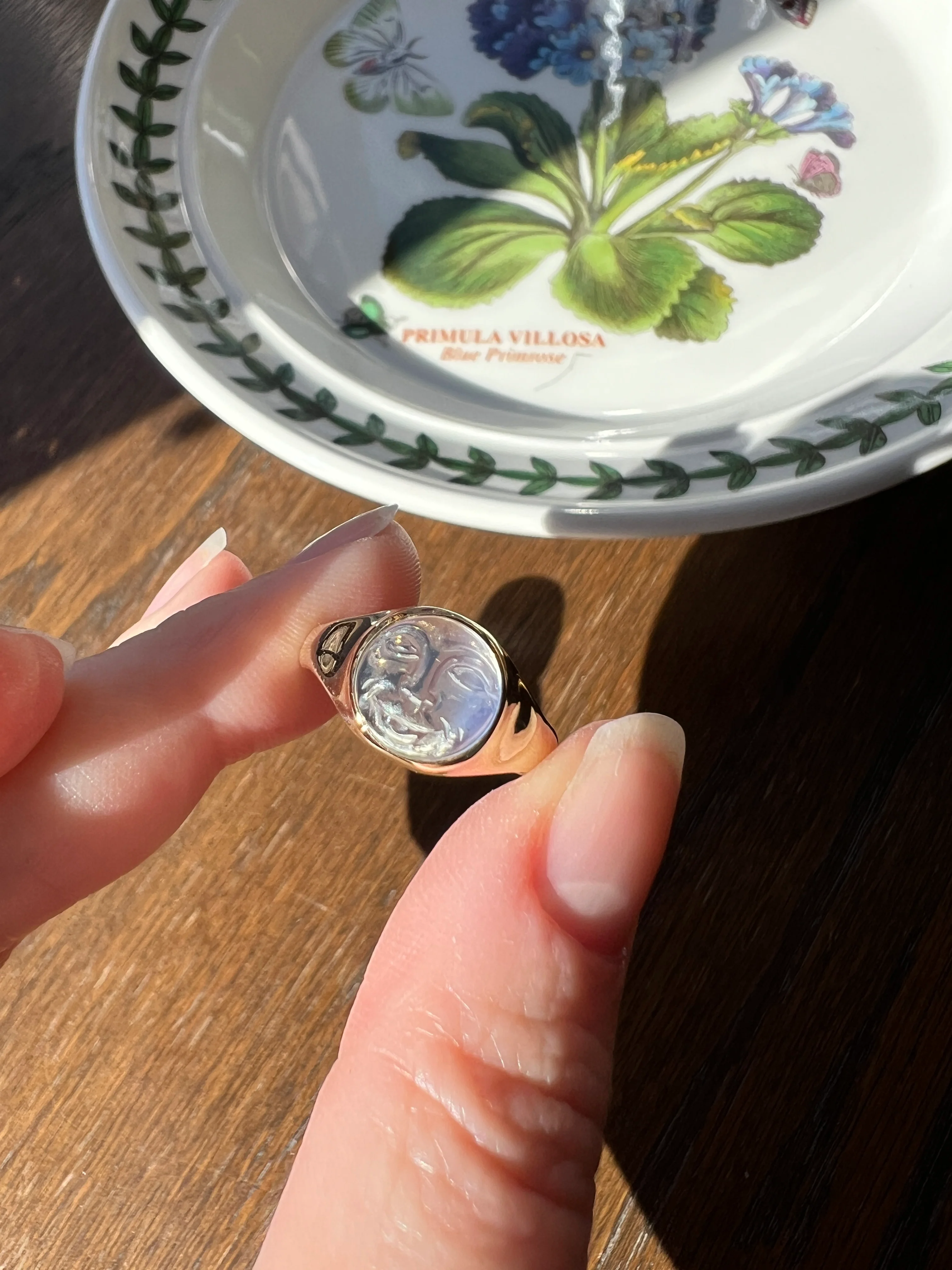 Smiling MAN in the MOON Blue Moonstone Vintage RING 14k Gold Figural Glow - Image 23