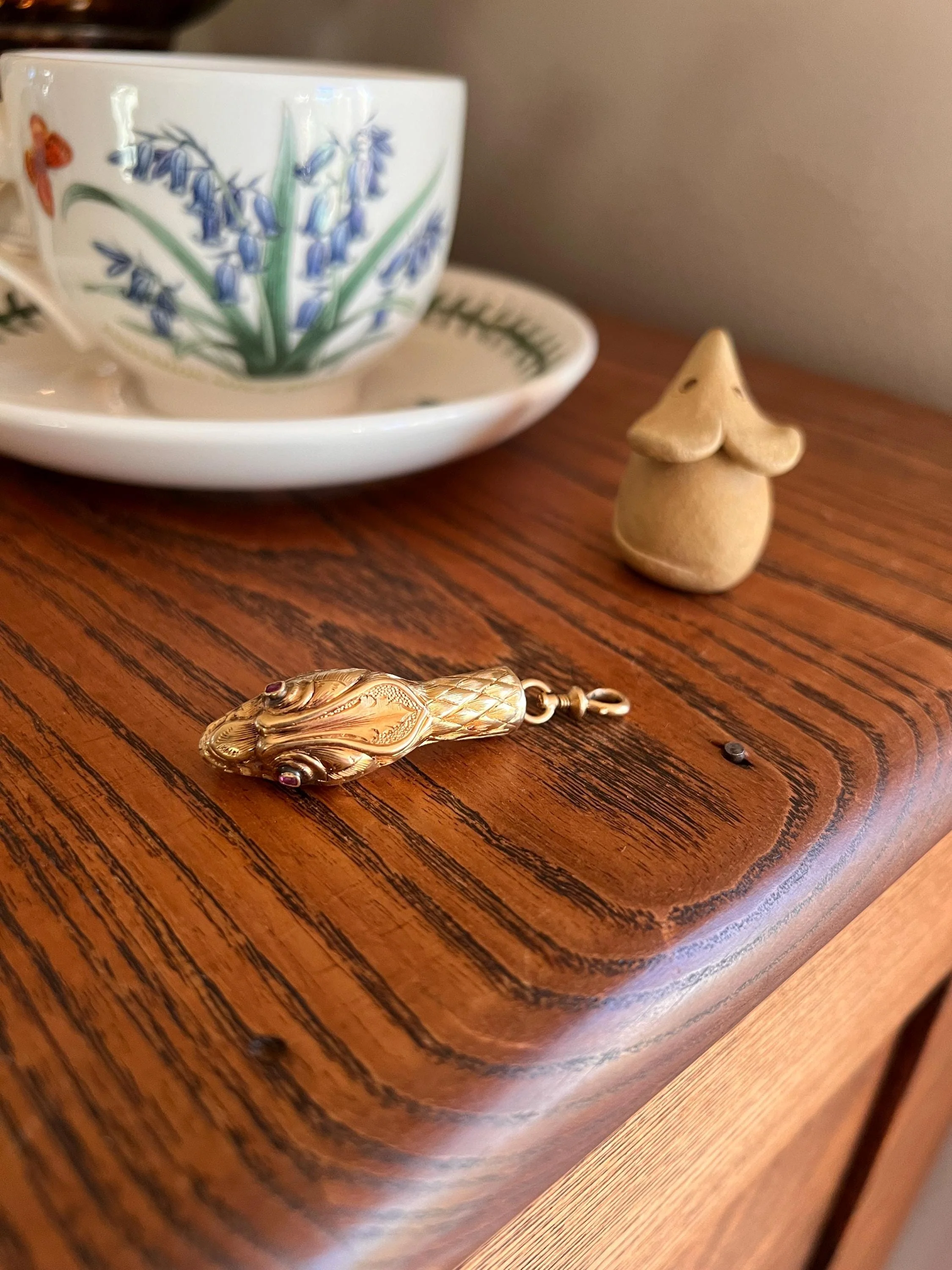 Smiling SNAKE Large Victorian Antique Pendant Figural TEETH! 5.2g 18k Gold Solid French Swivel w/ Dog Clip - Image 2