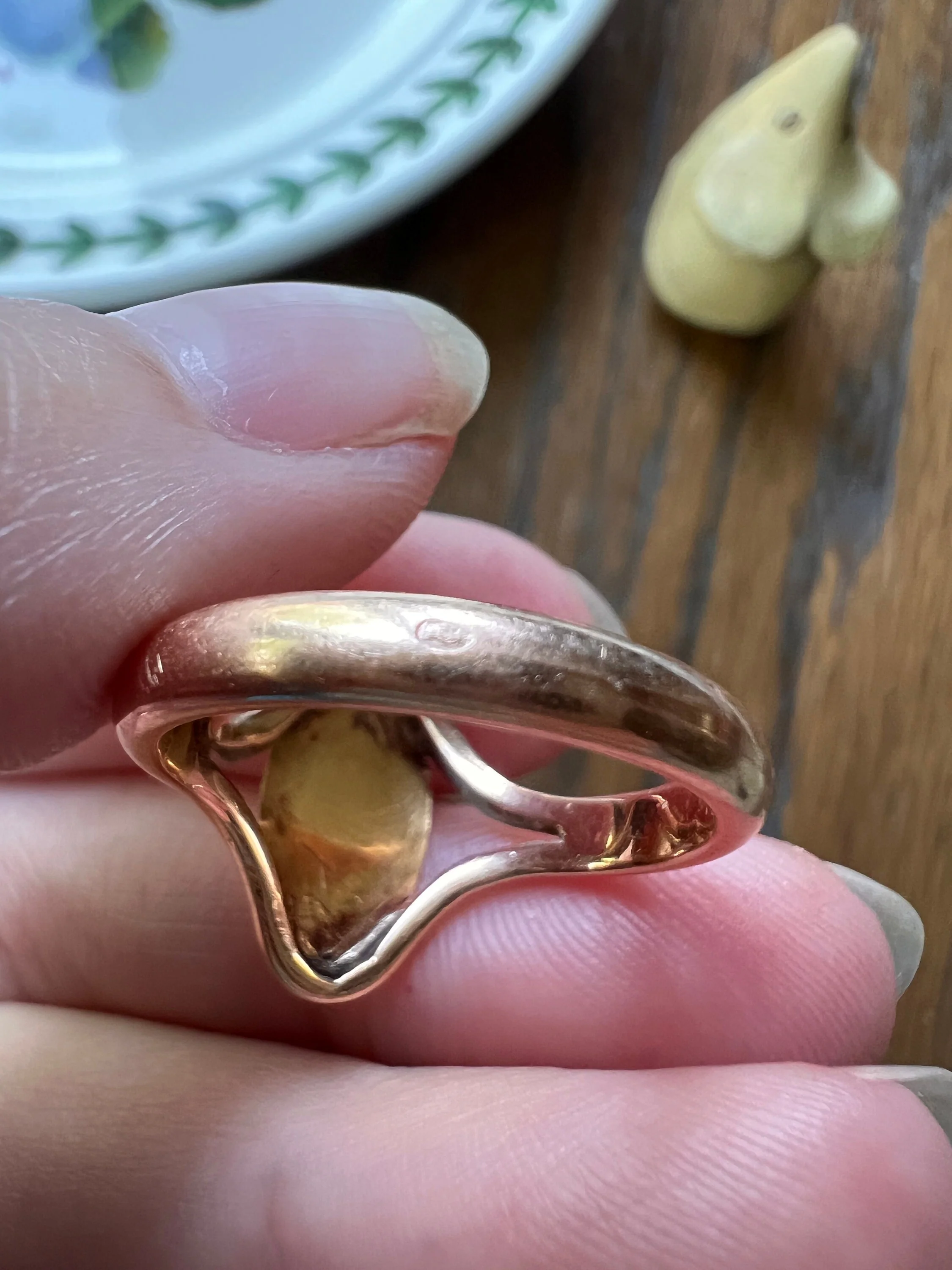 SOUVENIR Bright Cut Engraved SIGNET Ring 4.8g 18k Gold Rosy Chunky Oval French Antique Victorian - Image 9