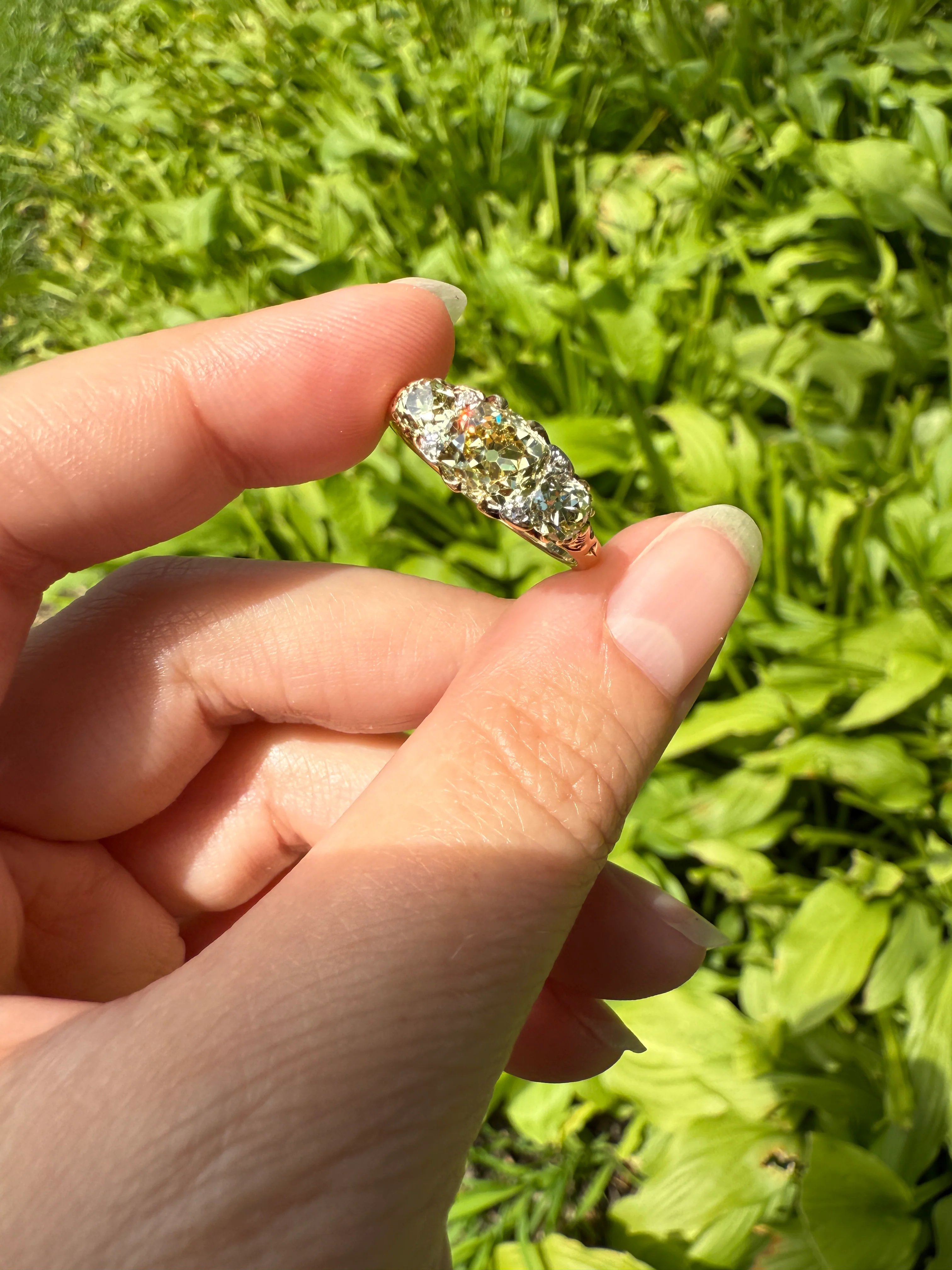 SPECIAL 3.1 Carat Antique FANCY YELLOW Old Mine Cut Diamond Three Stone Canary Ring Gemset Prong Spacers 18k Gold Rare Chunky Band - Image 11