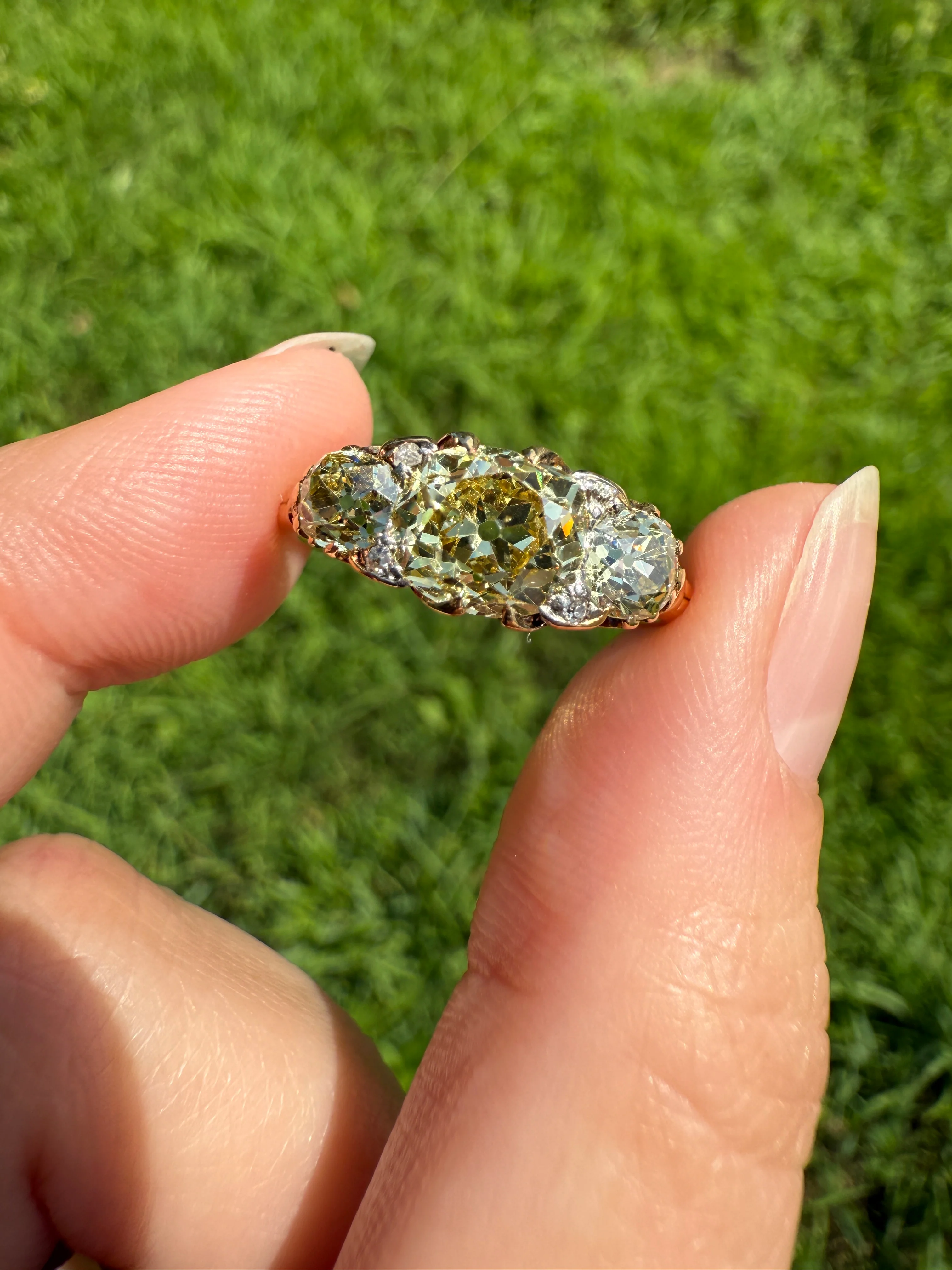 SPECIAL 3.1 Carat Antique FANCY YELLOW Old Mine Cut Diamond Three Stone Canary Ring Gemset Prong Spacers 18k Gold Rare Chunky Band - Image 14