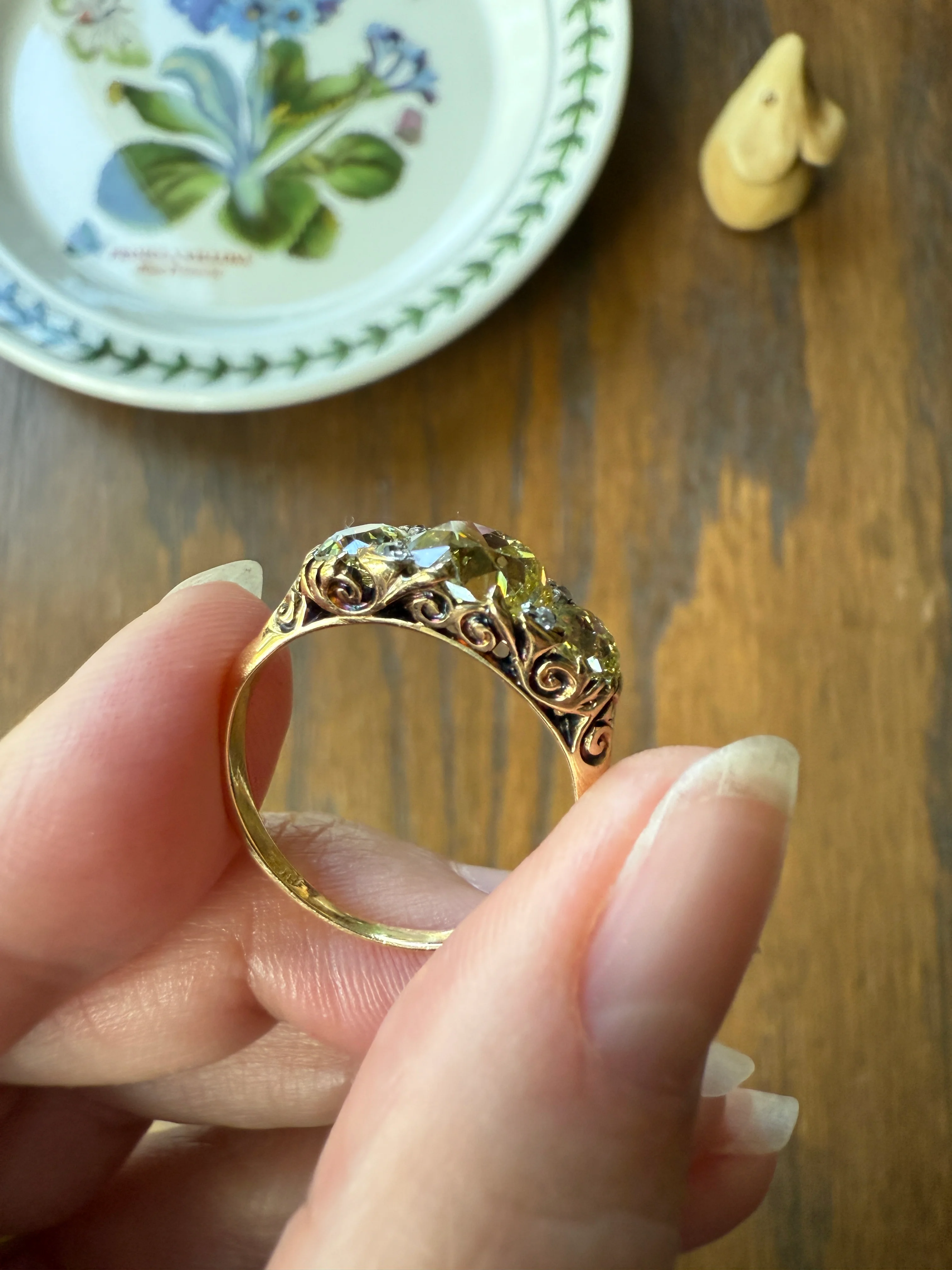 SPECIAL 3.1 Carat Antique FANCY YELLOW Old Mine Cut Diamond Three Stone Canary Ring Gemset Prong Spacers 18k Gold Rare Chunky Band - Image 24