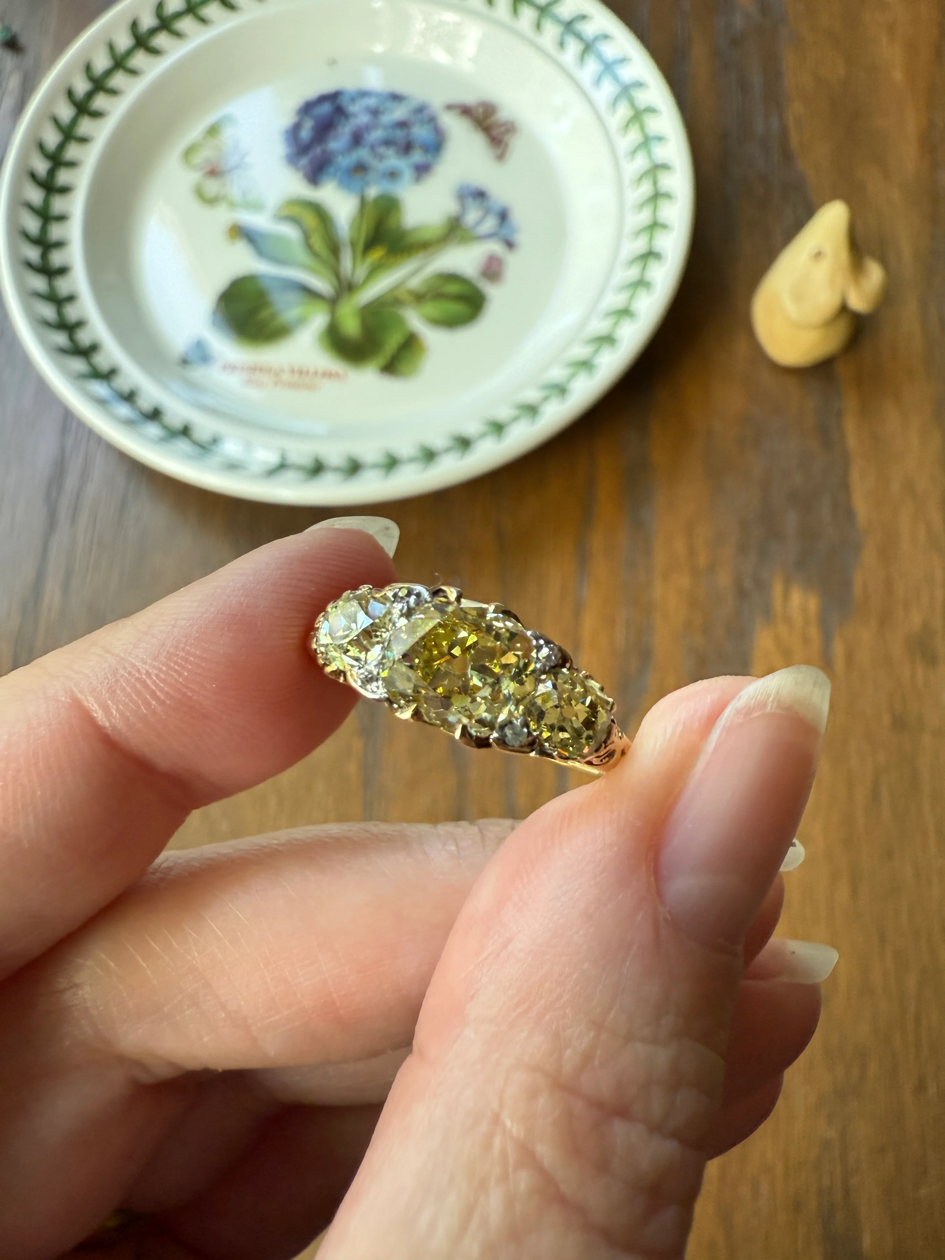 SPECIAL 3.1 Carat Antique FANCY YELLOW Old Mine Cut Diamond Three Stone Canary Ring Gemset Prong Spacers 18k Gold Rare Chunky Band - Image 25