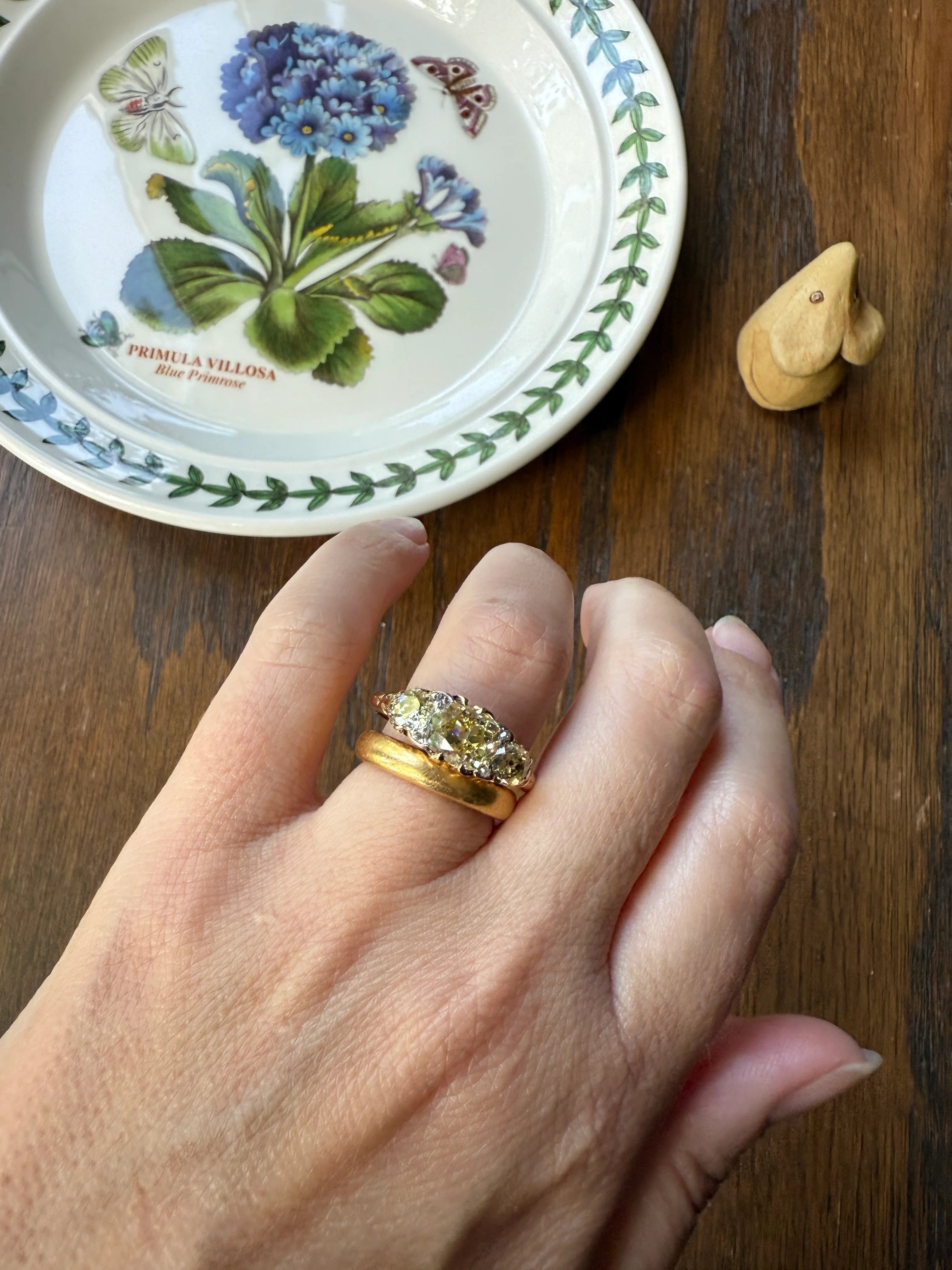 SPECIAL 3.1 Carat Antique FANCY YELLOW Old Mine Cut Diamond Three Stone Canary Ring Gemset Prong Spacers 18k Gold Rare Chunky Band - Image 26