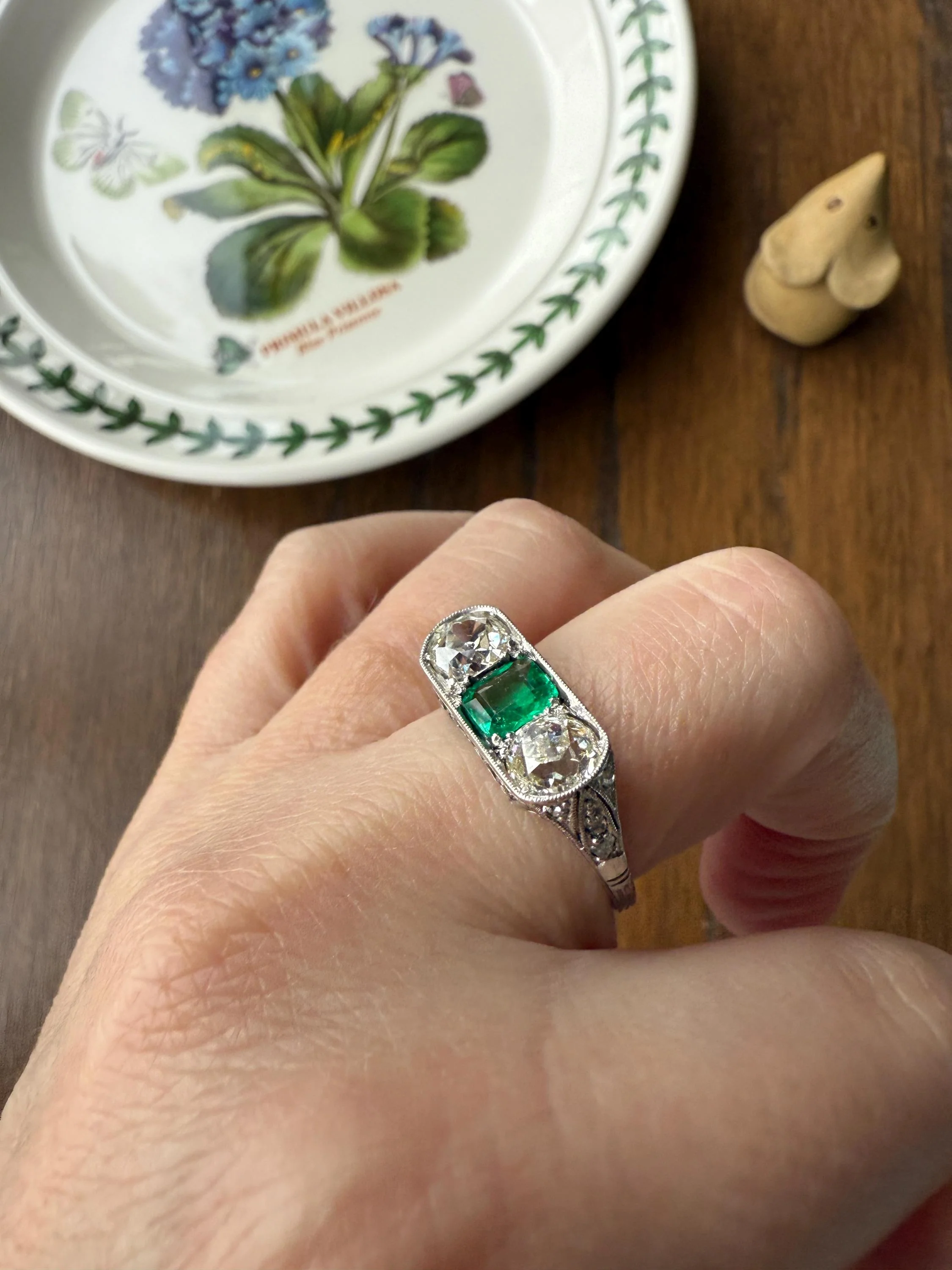 Special Antique Natural Emerald 2 Carats Old Mine Cut DIAMOND Three Stone Ring Boxed Platinum Green Art Deco Ornate Filigree Stacker - Image 17