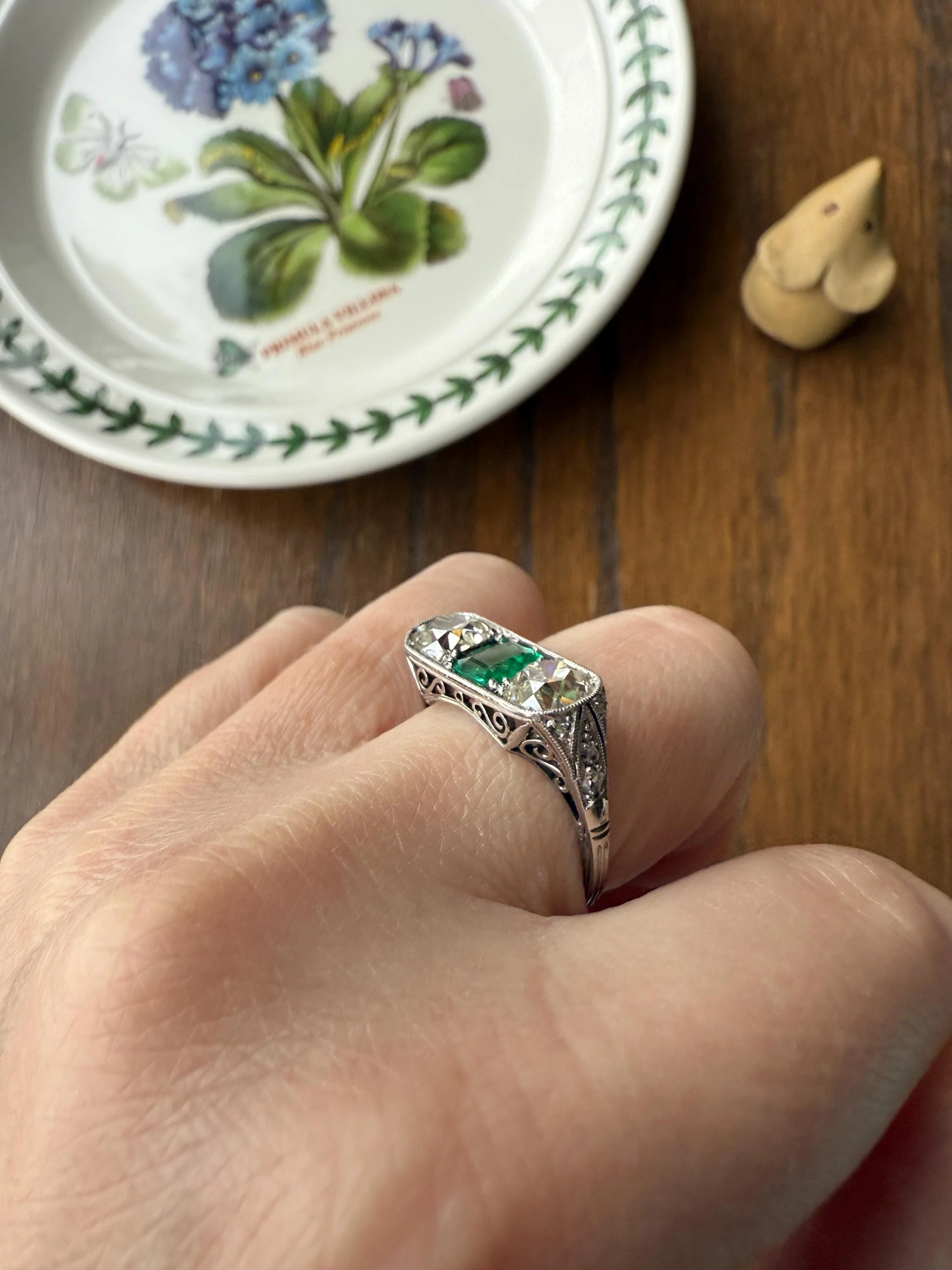 Special Antique Natural Emerald 2 Carats Old Mine Cut DIAMOND Three Stone Ring Boxed Platinum Green Art Deco Ornate Filigree Stacker - Image 6