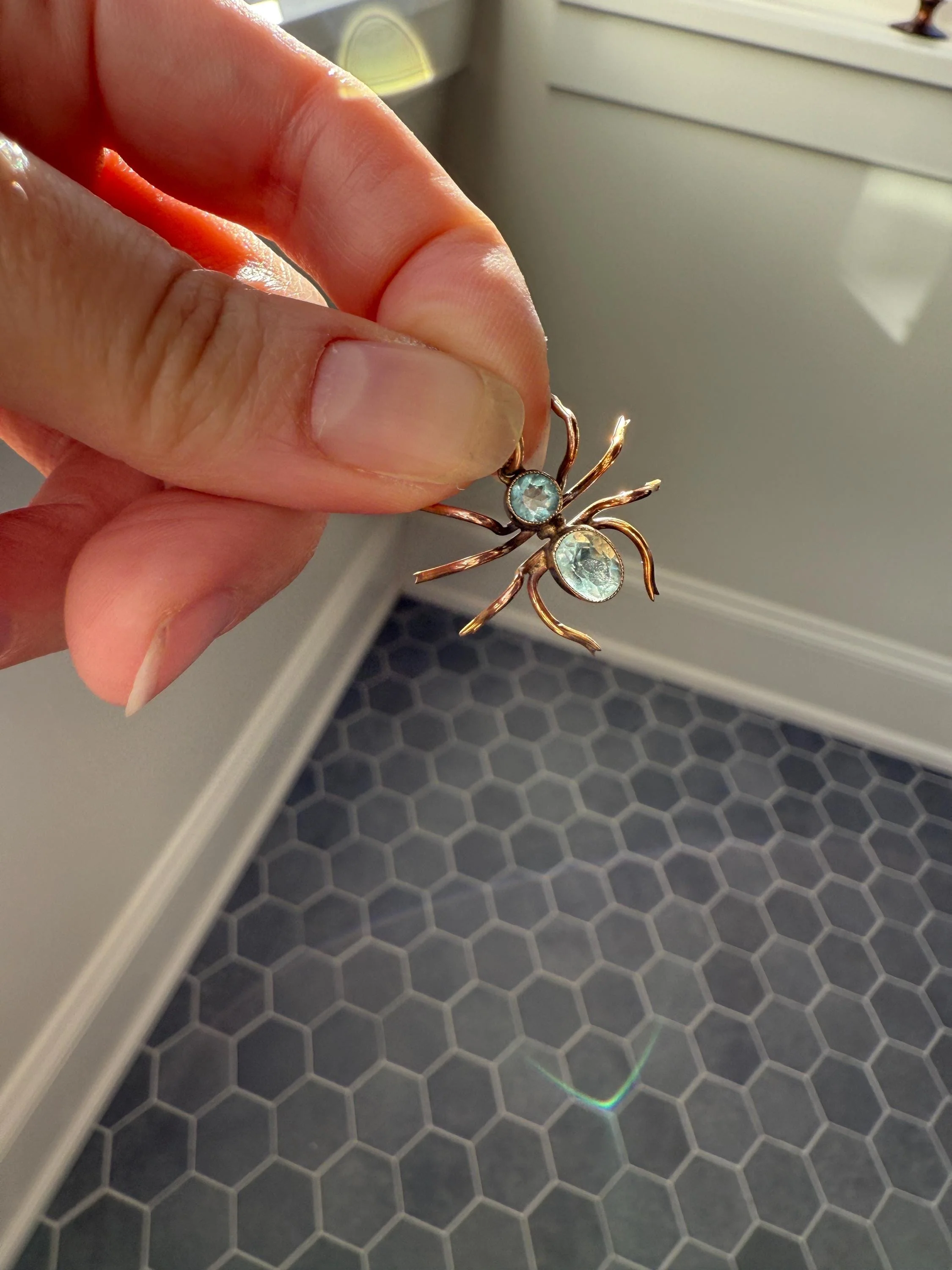 SPIDER Victorian Antique Figural 10k Gold Light Blue Paste Aquamarine Pendant Bugs Insects - Image 5
