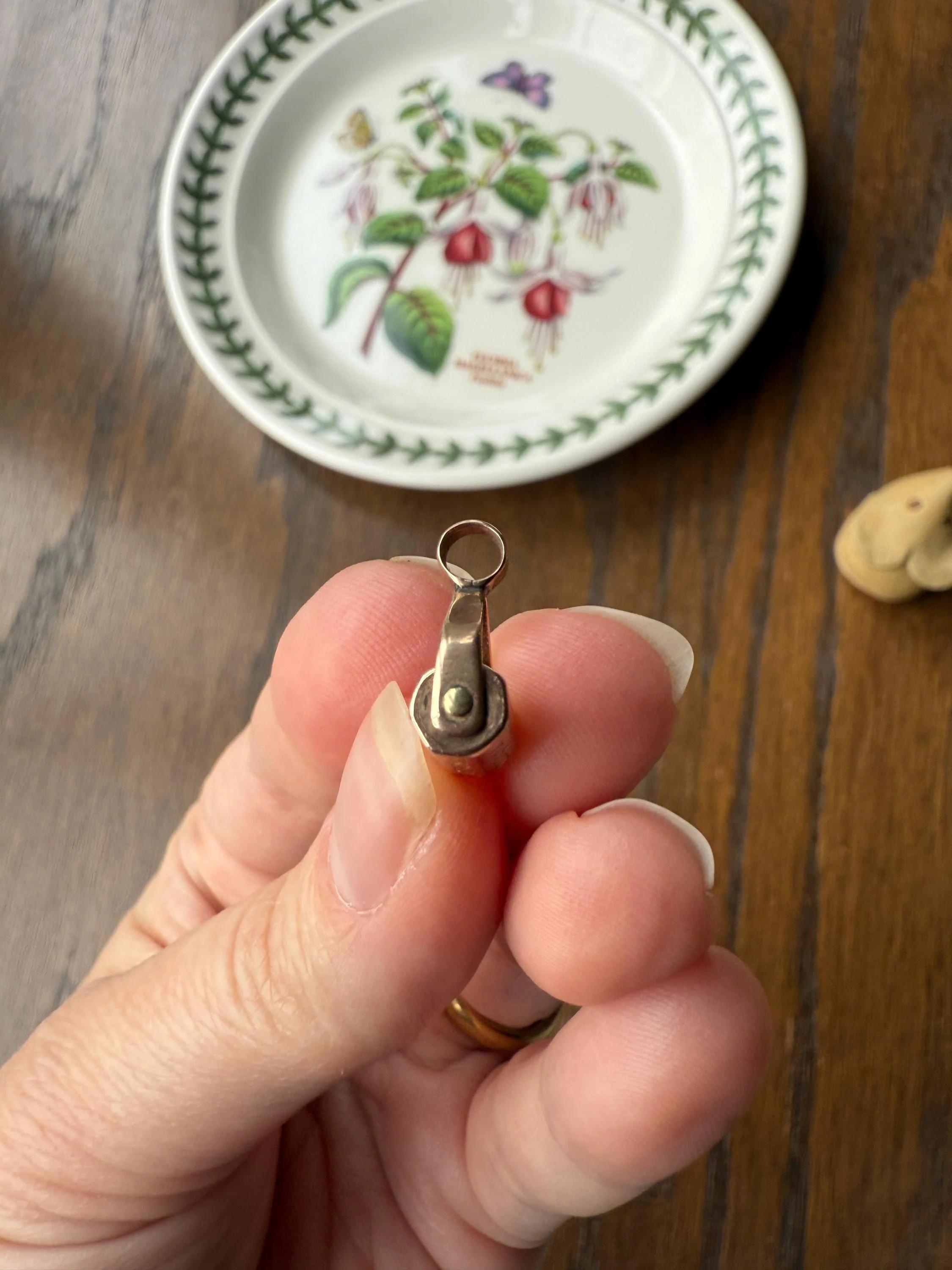 SPINNER Days of the Week Fob 10k Gold Engraved Reverse Intaglio Mini Wax Seal Pendant Antique Victorian - Image 9