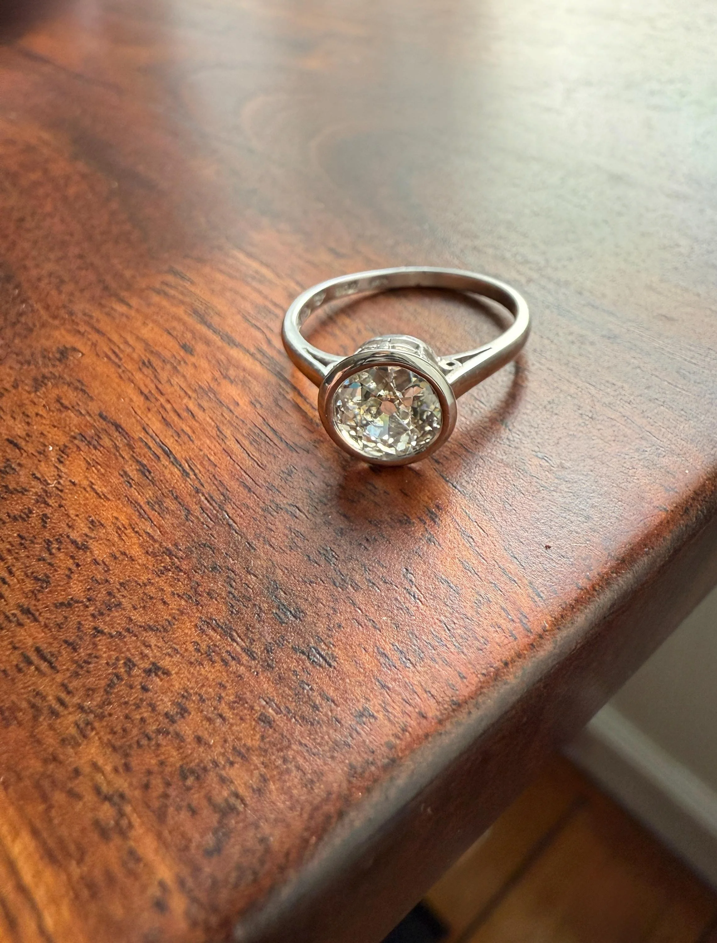 SPREADY Vintage 1.1 Carat Old Mine Cut DIAMOND Bezel Set Ring Art Deco Stacker Band 18k White Gold Solitaire Geometric Engagement - Image 8