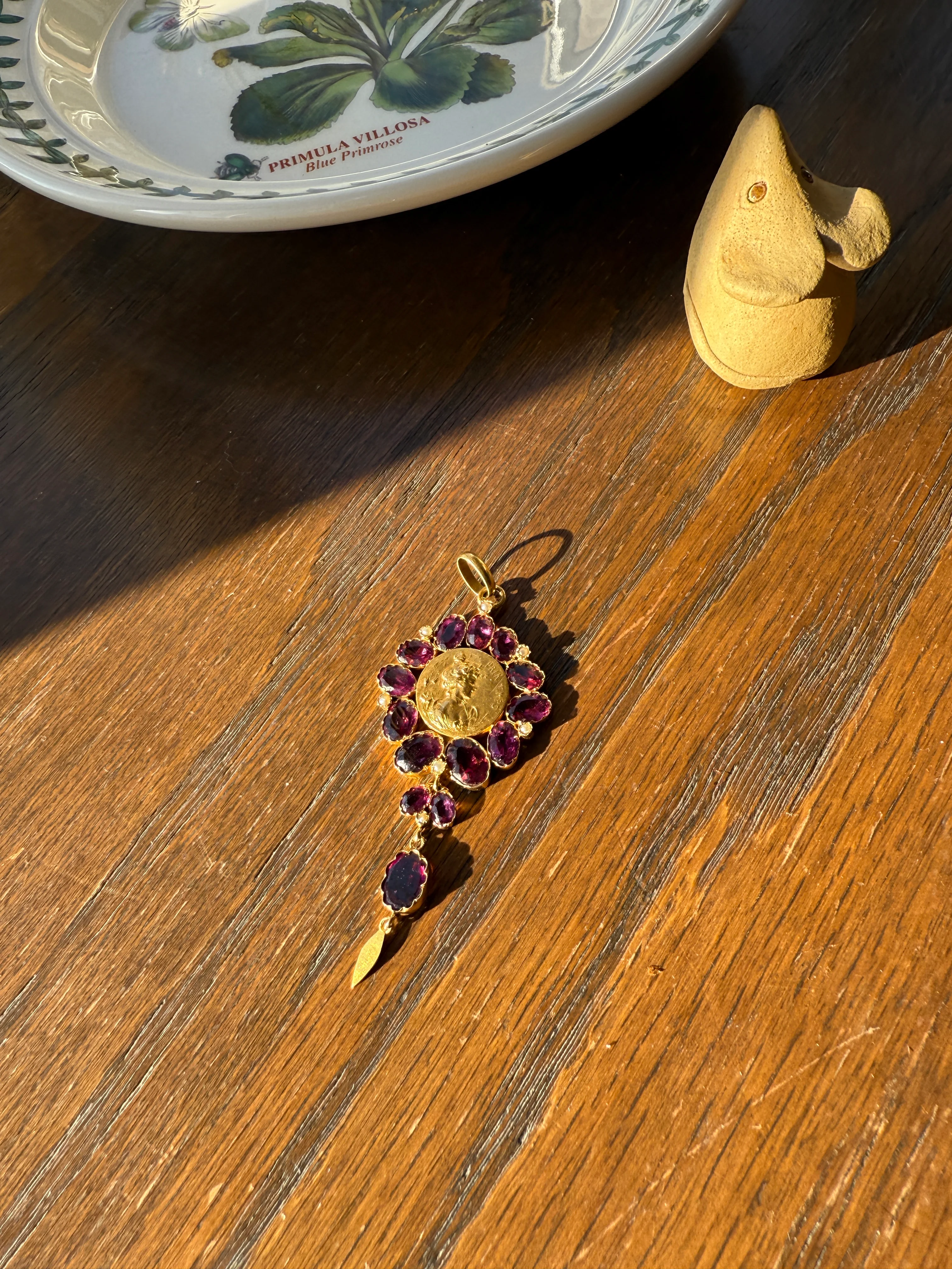 SPRING Floral Antique Purple Garnet Halo Art Nouveau Woman FRENCH 18k Gold Pendant FIGURAL Pearl Victorian Belle Epoque Lifelike - Image 24
