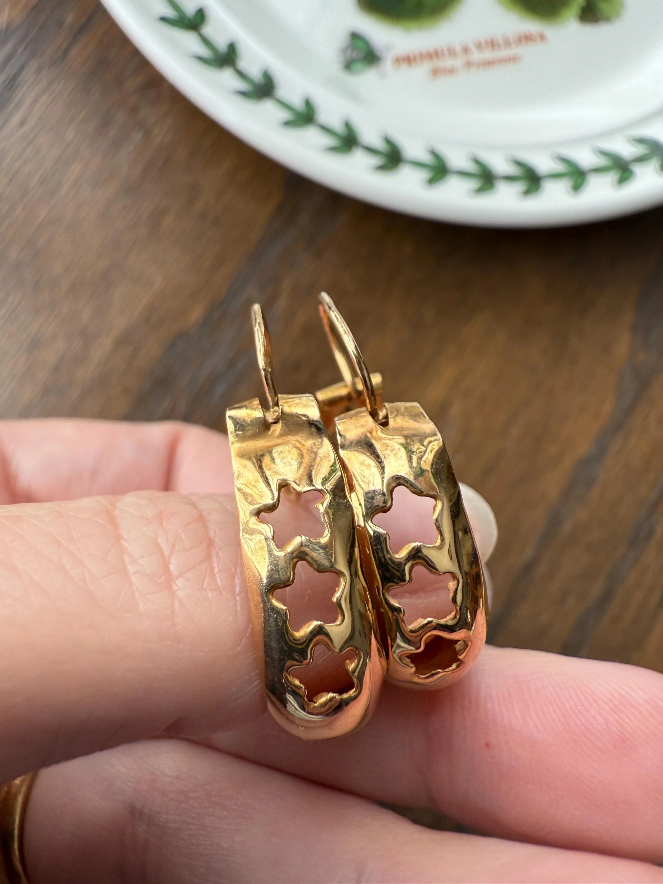 STAR Large Cutout Figural Creole Hoop Earrings French 18k Gold Vintage Chunky Retro Celestial - Image 15