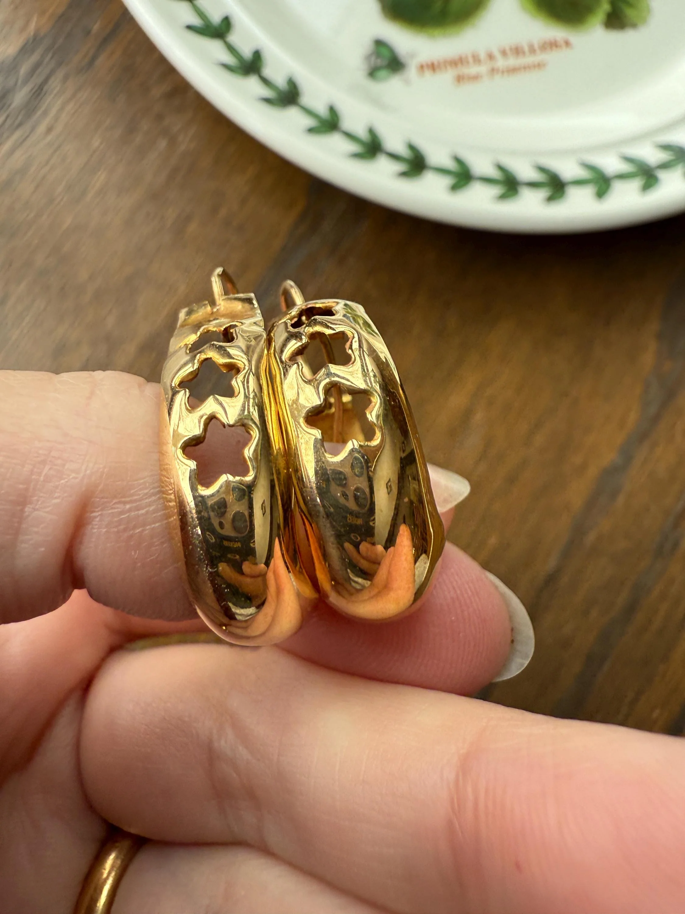 STAR Large Cutout Figural Creole Hoop Earrings French 18k Gold Vintage Chunky Retro Celestial - Image 18