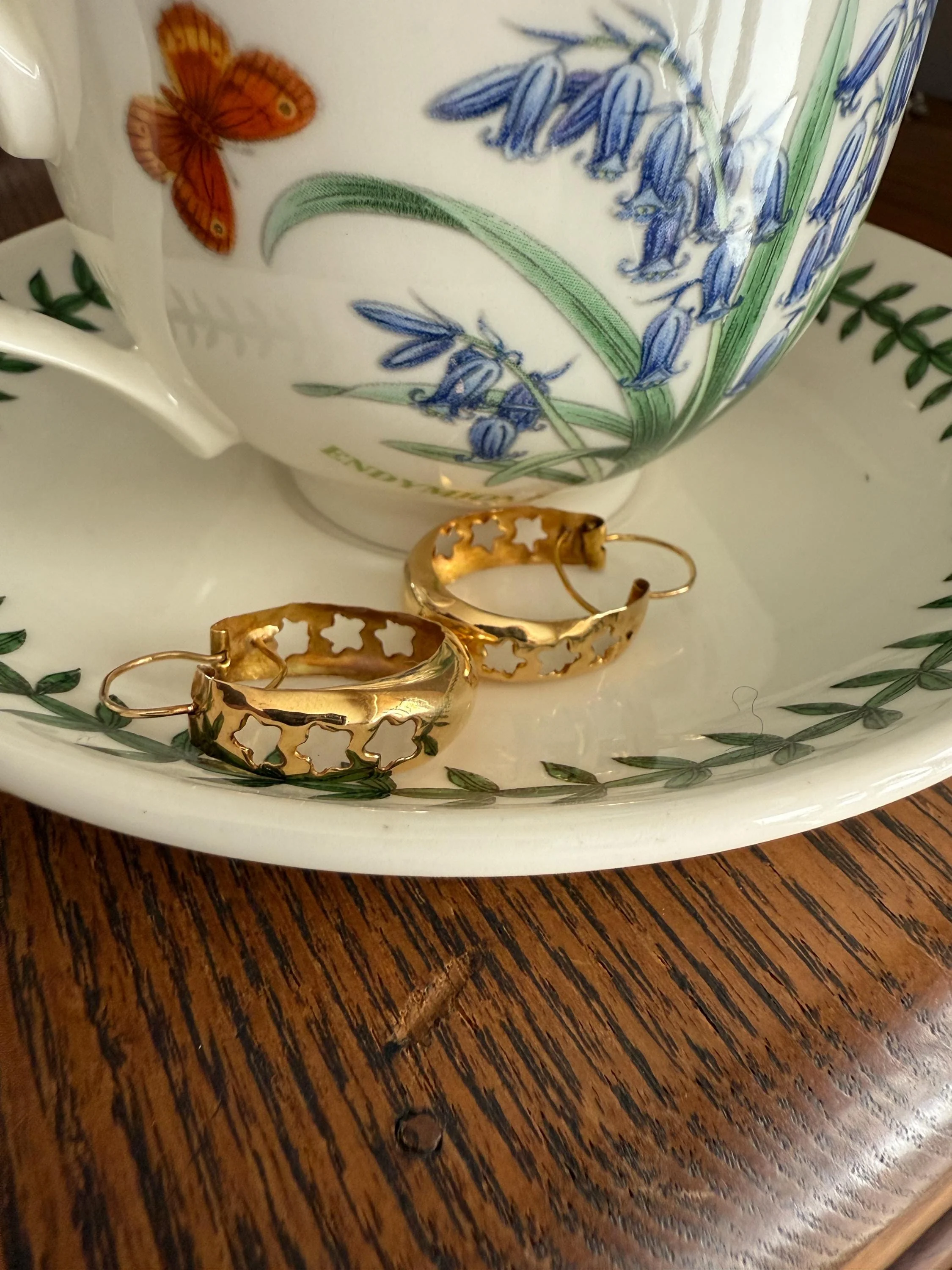STAR Large Cutout Figural Creole Hoop Earrings French 18k Gold Vintage Chunky Retro Celestial - Image 20