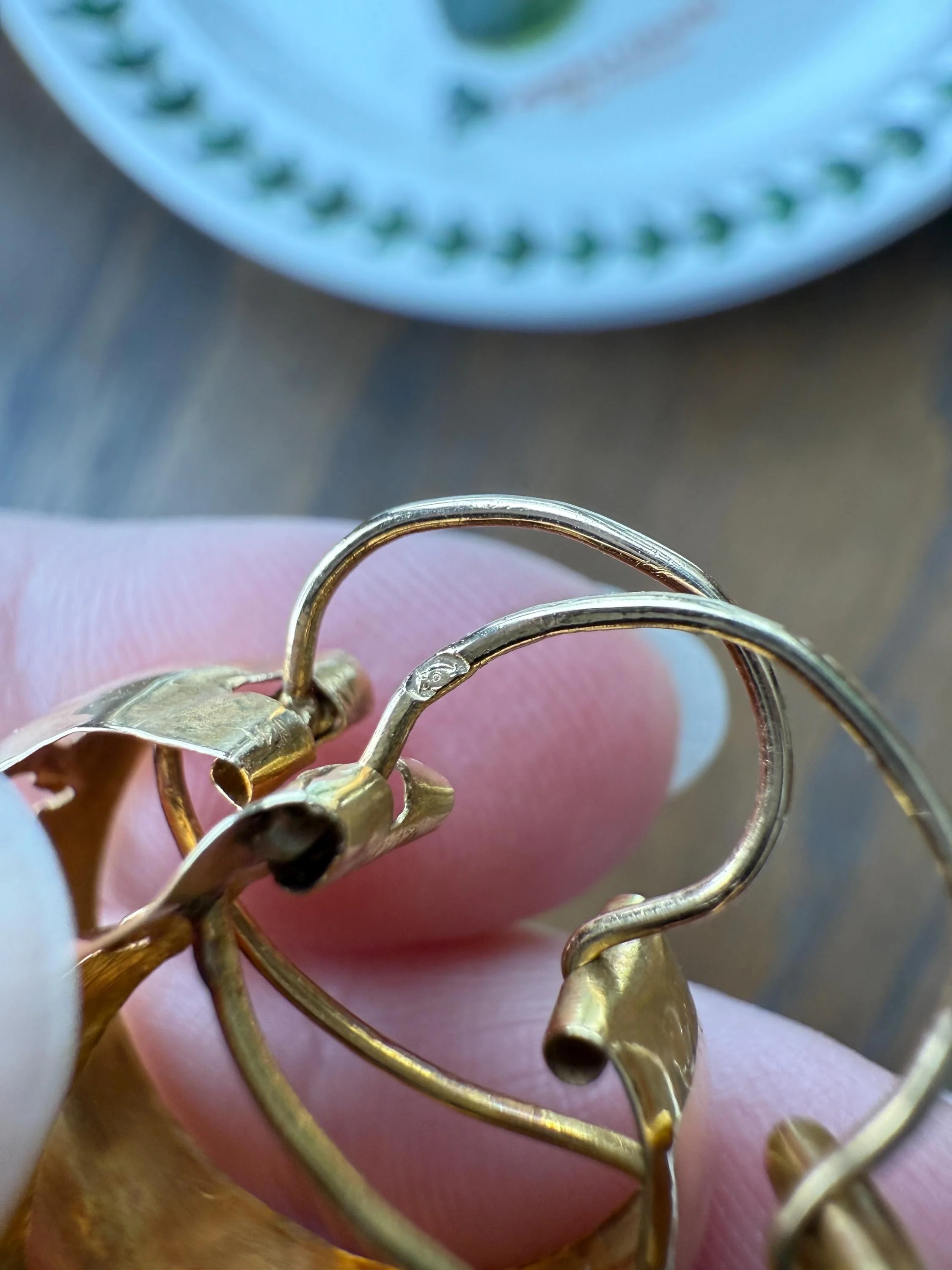 STAR Large Cutout Figural Creole Hoop Earrings French 18k Gold Vintage Chunky Retro Celestial - Image 5