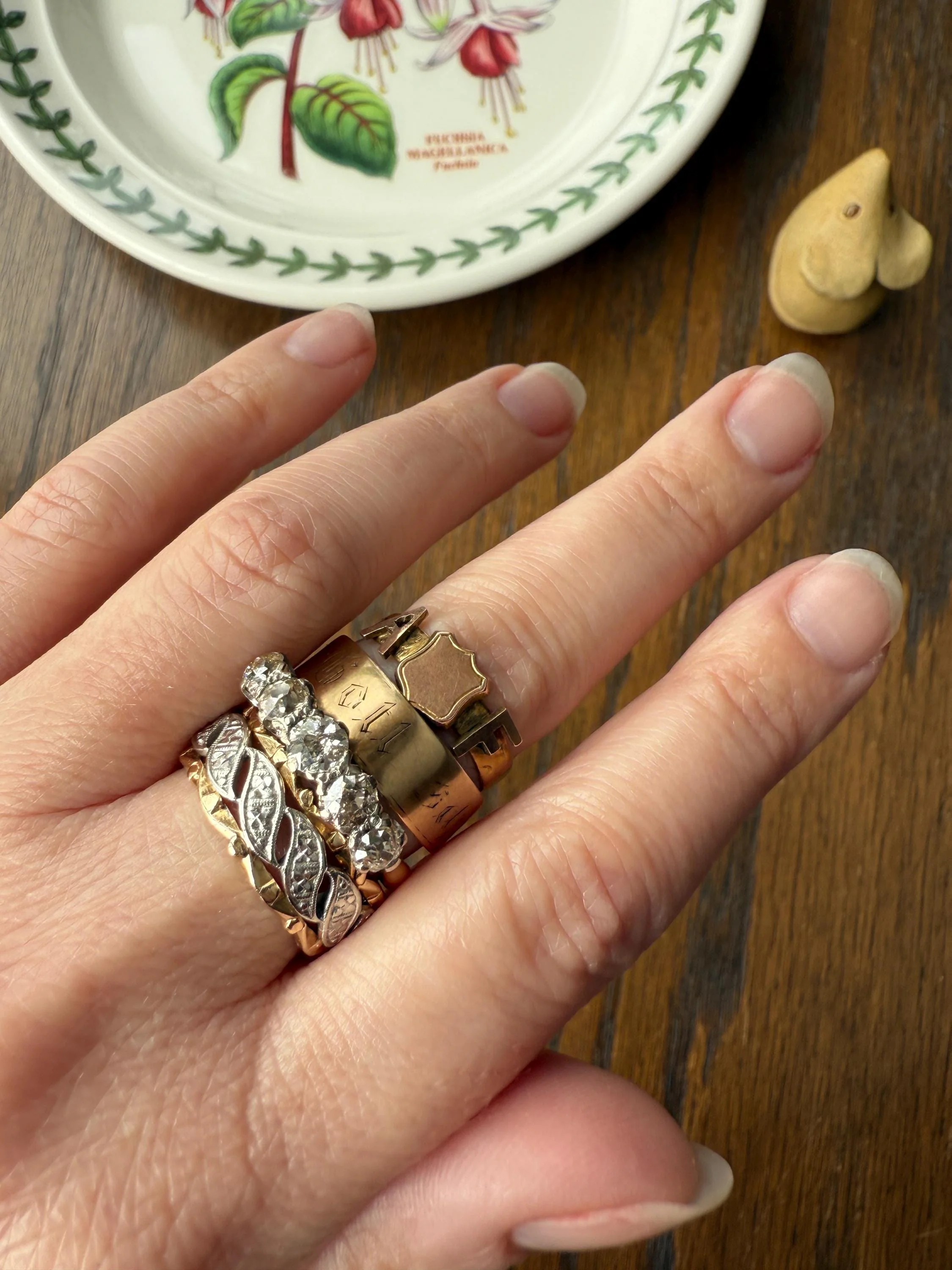 Swirling Art Deco ANTIQUE Two Tone 14k Gold Ring Eternity Wide Band Wedding Chunky Stacker Illusion Chiseled Rivet Cigar - Image 11